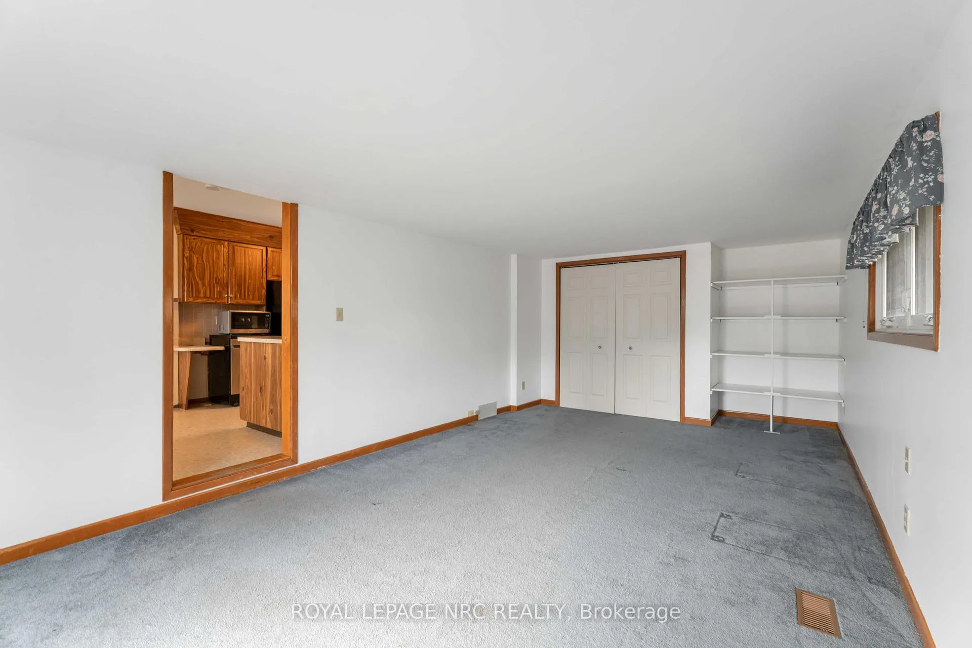 Photo 14 of 3987 Montcalm Crescent, Niagara Falls, Chippawa — HOMEH