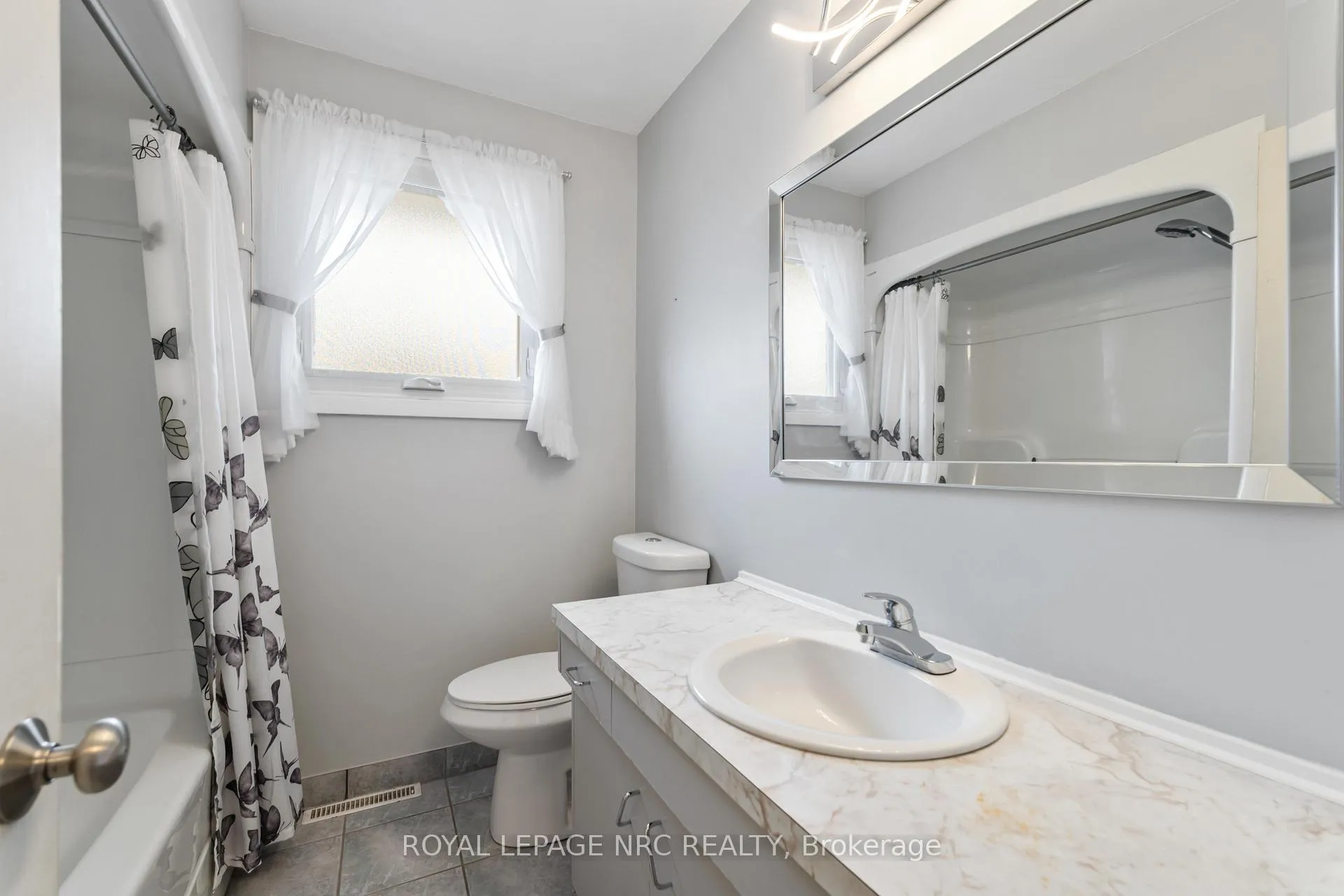 Photo 28 of 3987 Montcalm Crescent, Niagara Falls, Chippawa — HOMEH