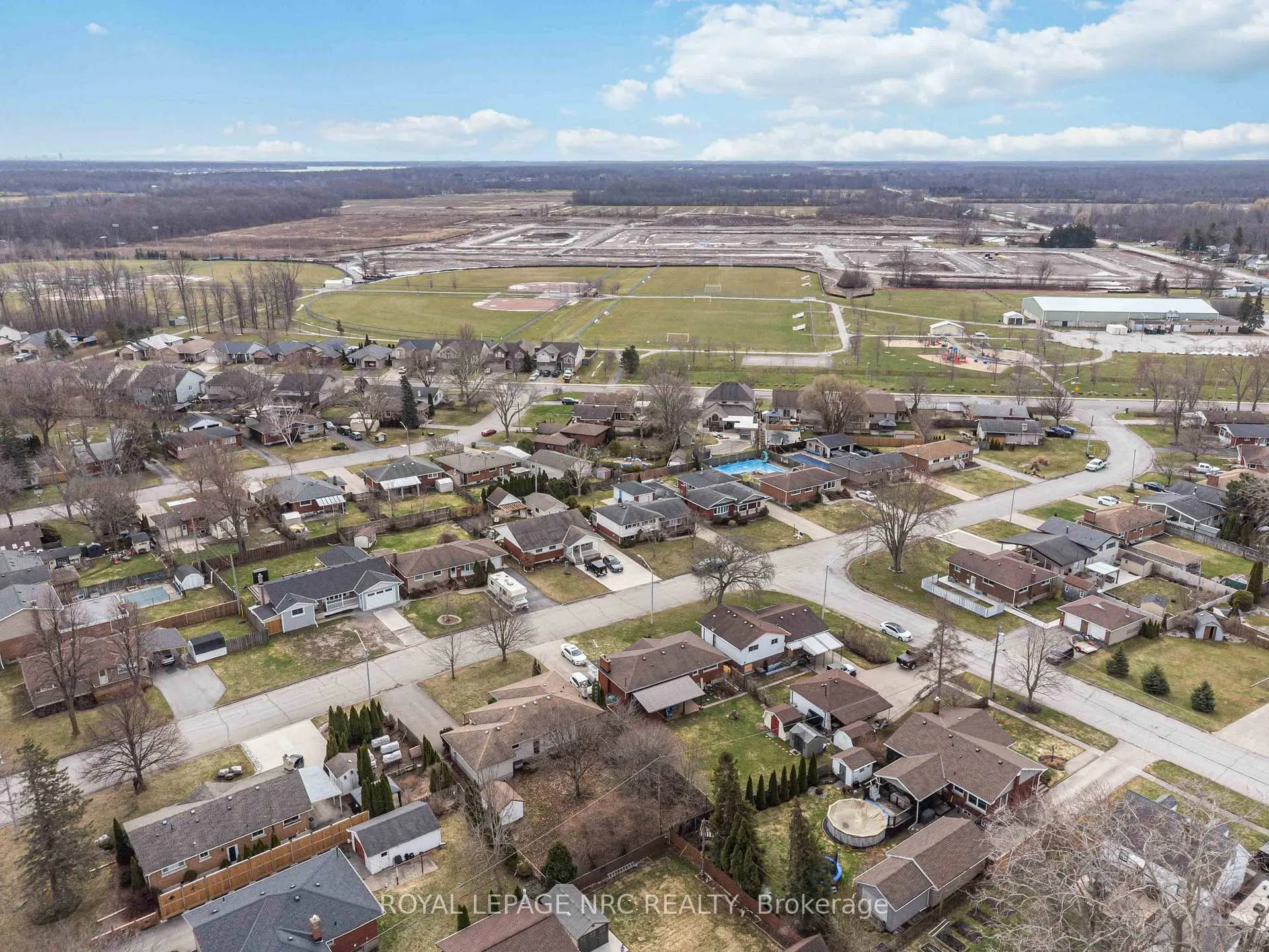 Photo 41 of 3987 Montcalm Crescent, Niagara Falls, Chippawa — HOMEH