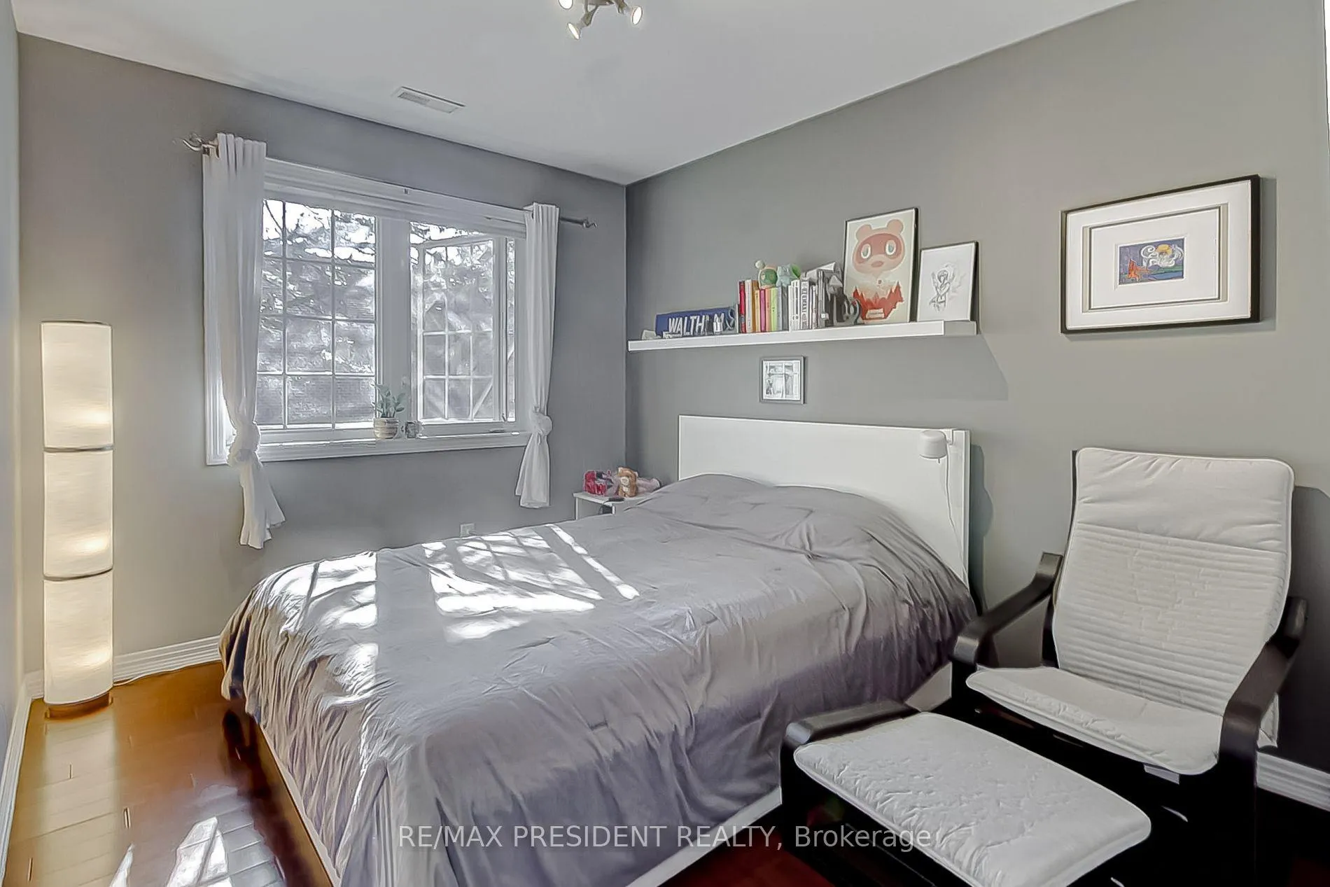 Photo 18 of 47 Harlow Crescent, Etobicoke, Thistletown-Beaumonde Heights — HOMEH