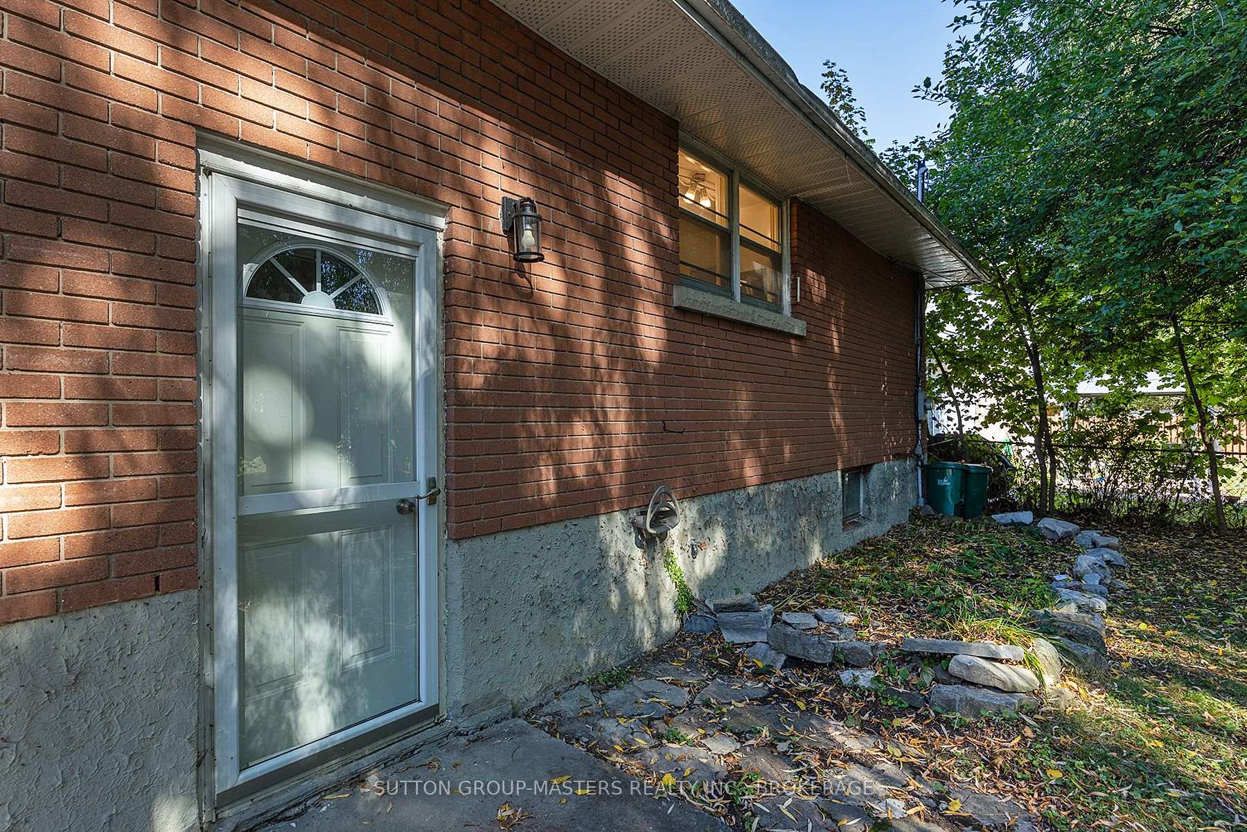 Photo 5 of 38 Watts Crescent, Kingston, Central City West — HOMEH