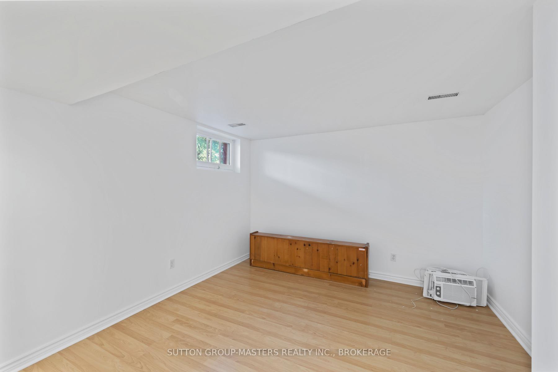 Photo 33 of 38 Watts Crescent, Kingston, Central City West — HOMEH