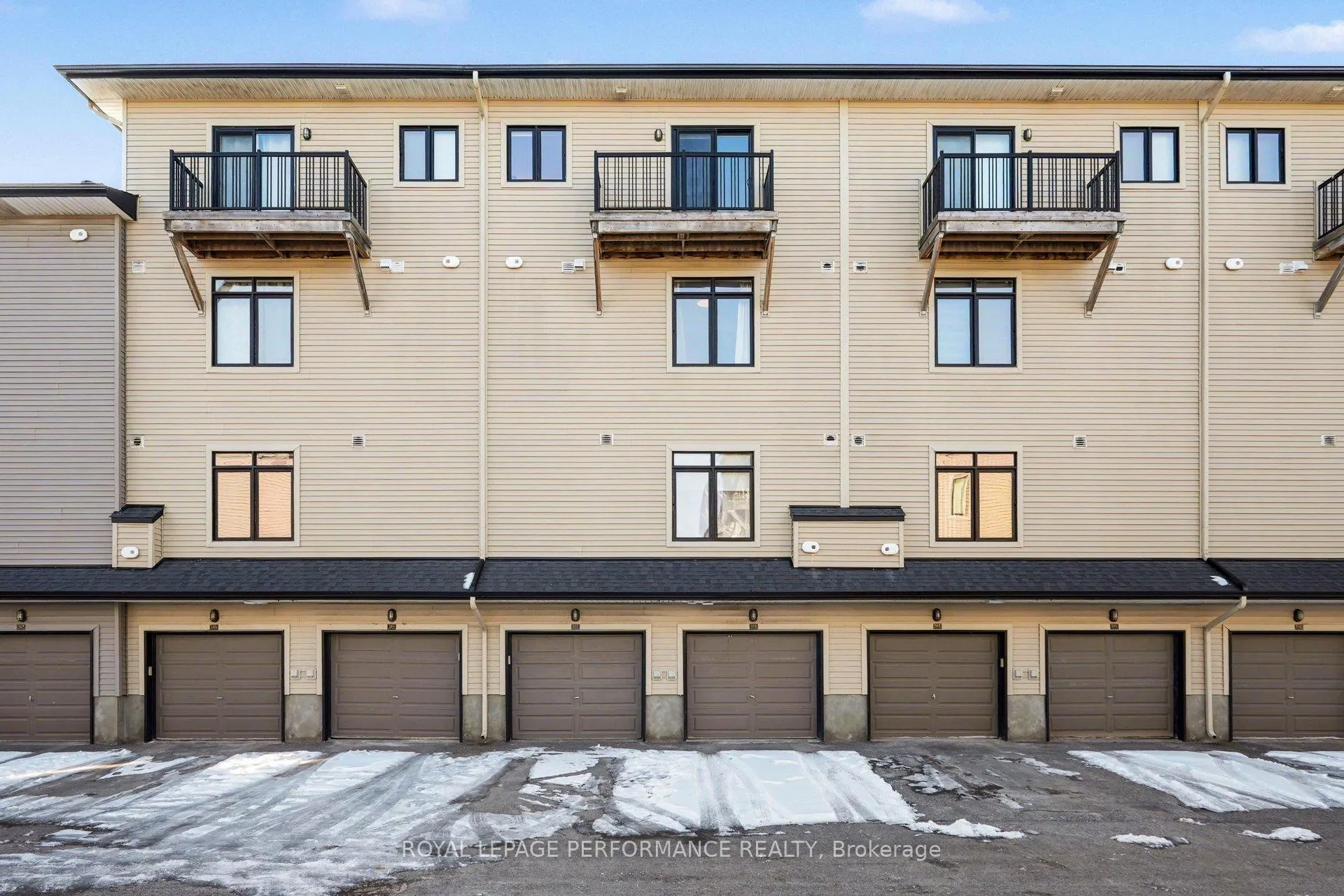 Photo 2 of 151 Poplin Street, Ottawa, Riverside South/Gloucester Glen — HOMEH