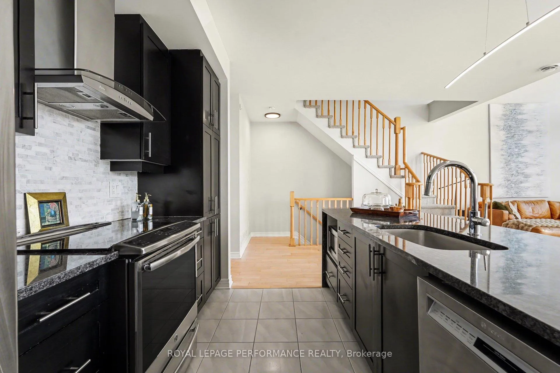 Photo 11 of 151 Poplin Street, Ottawa, Riverside South/Gloucester Glen — HOMEH