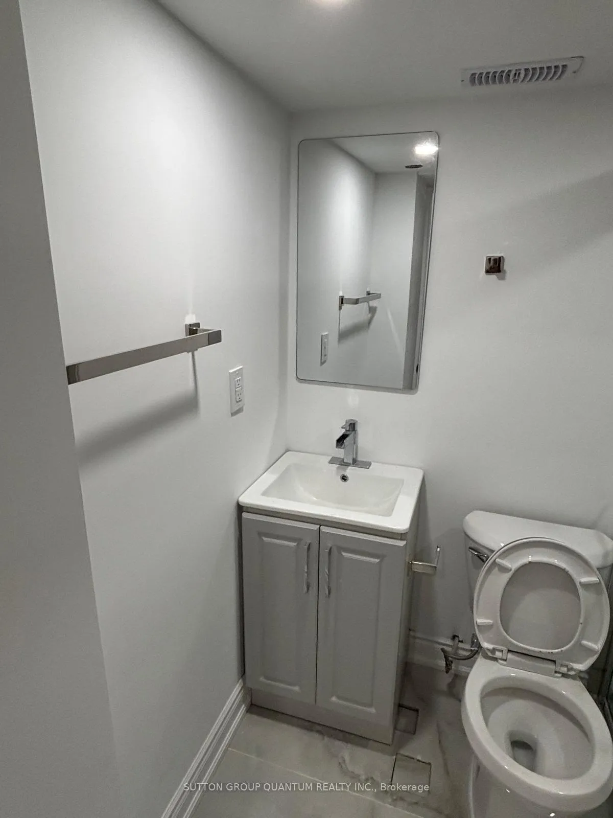 Photo 12 of Unit Basement, 25 Clearfield Drive, Brampton, Bram East — HOMEH