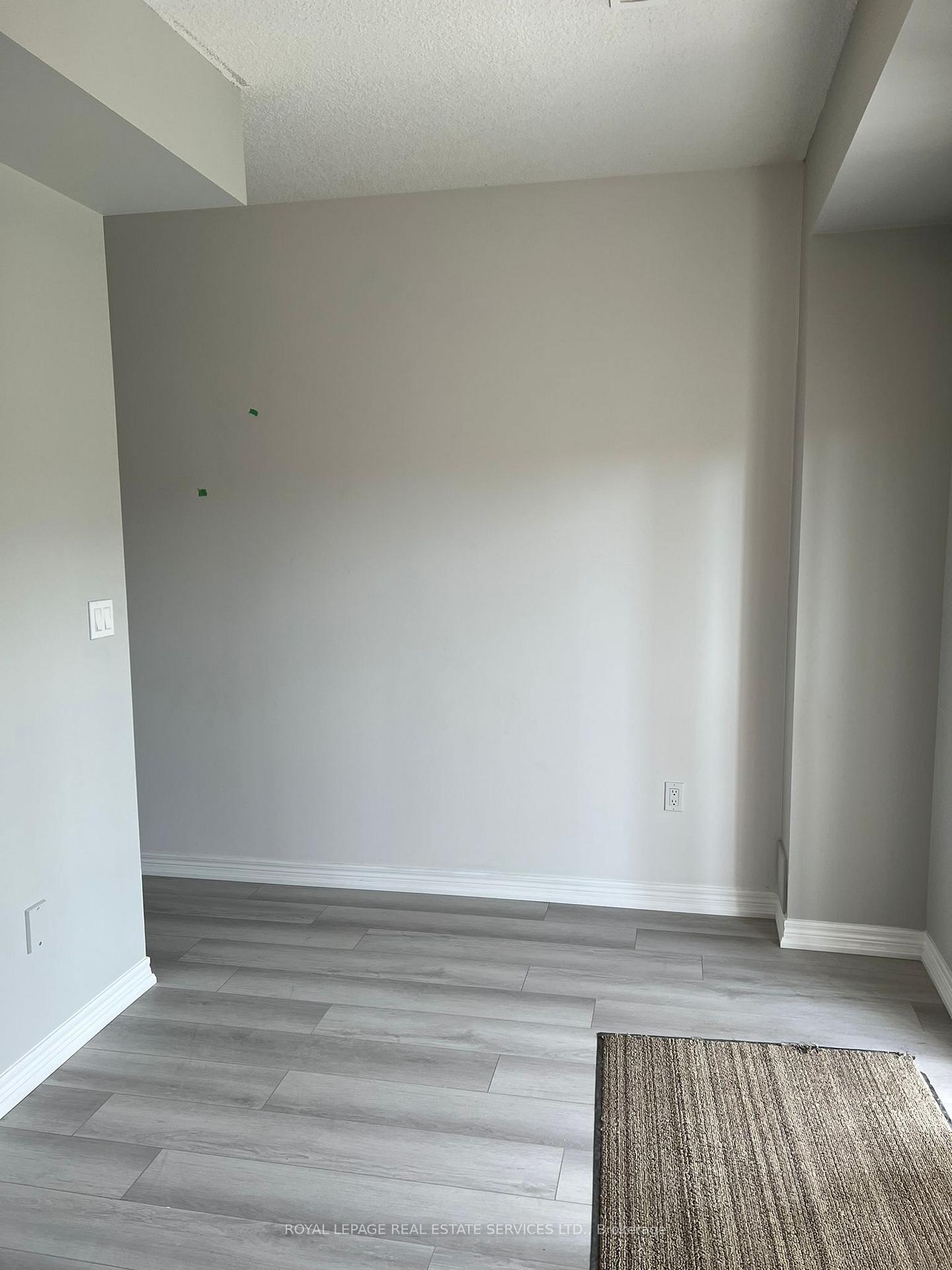 Photo 6 of 68 Bloom Crescent, Hamilton, Stoney Creek — HOMEH