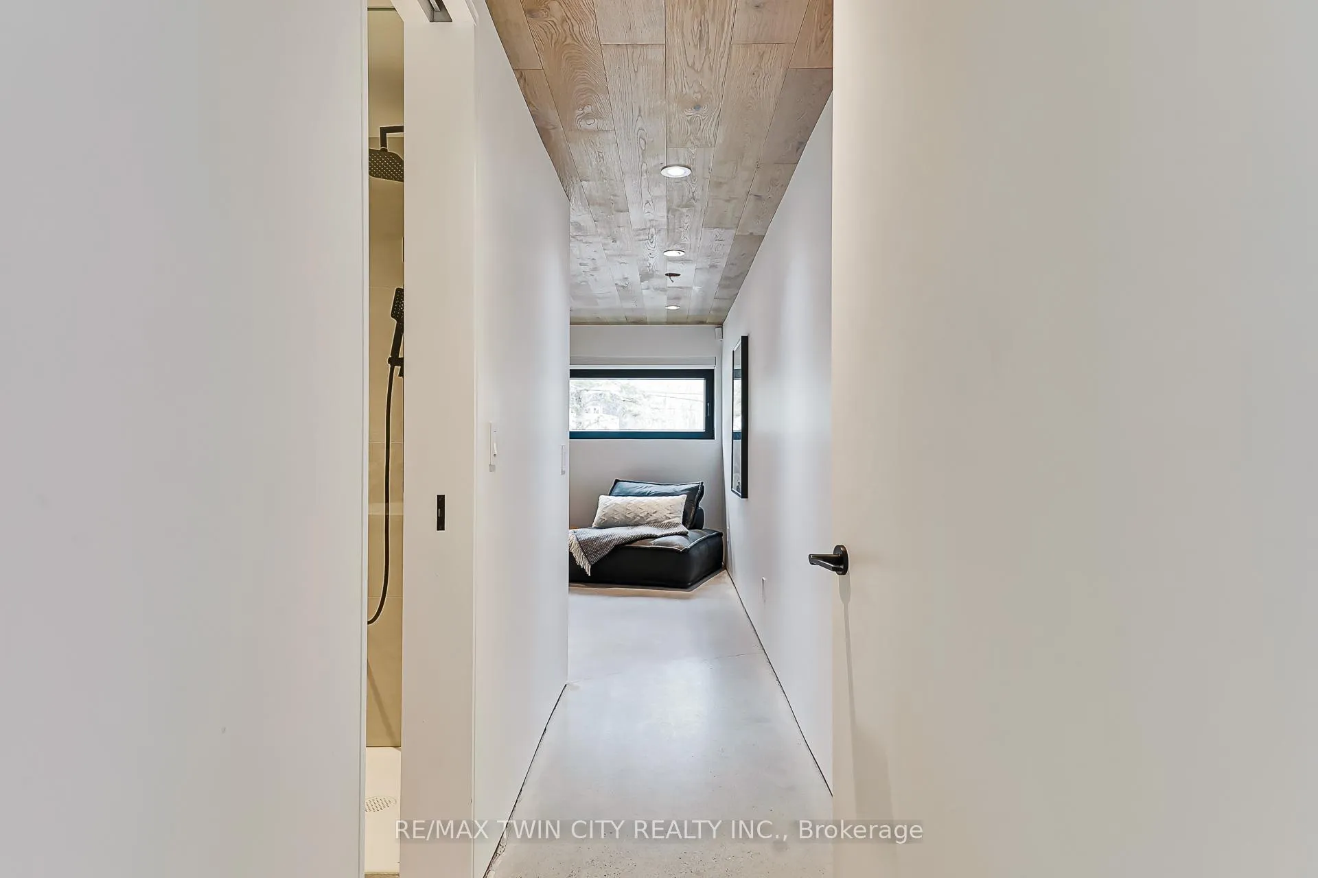 Photo 11 of 112 Martin Grove, Blue Mountains — HOMEH