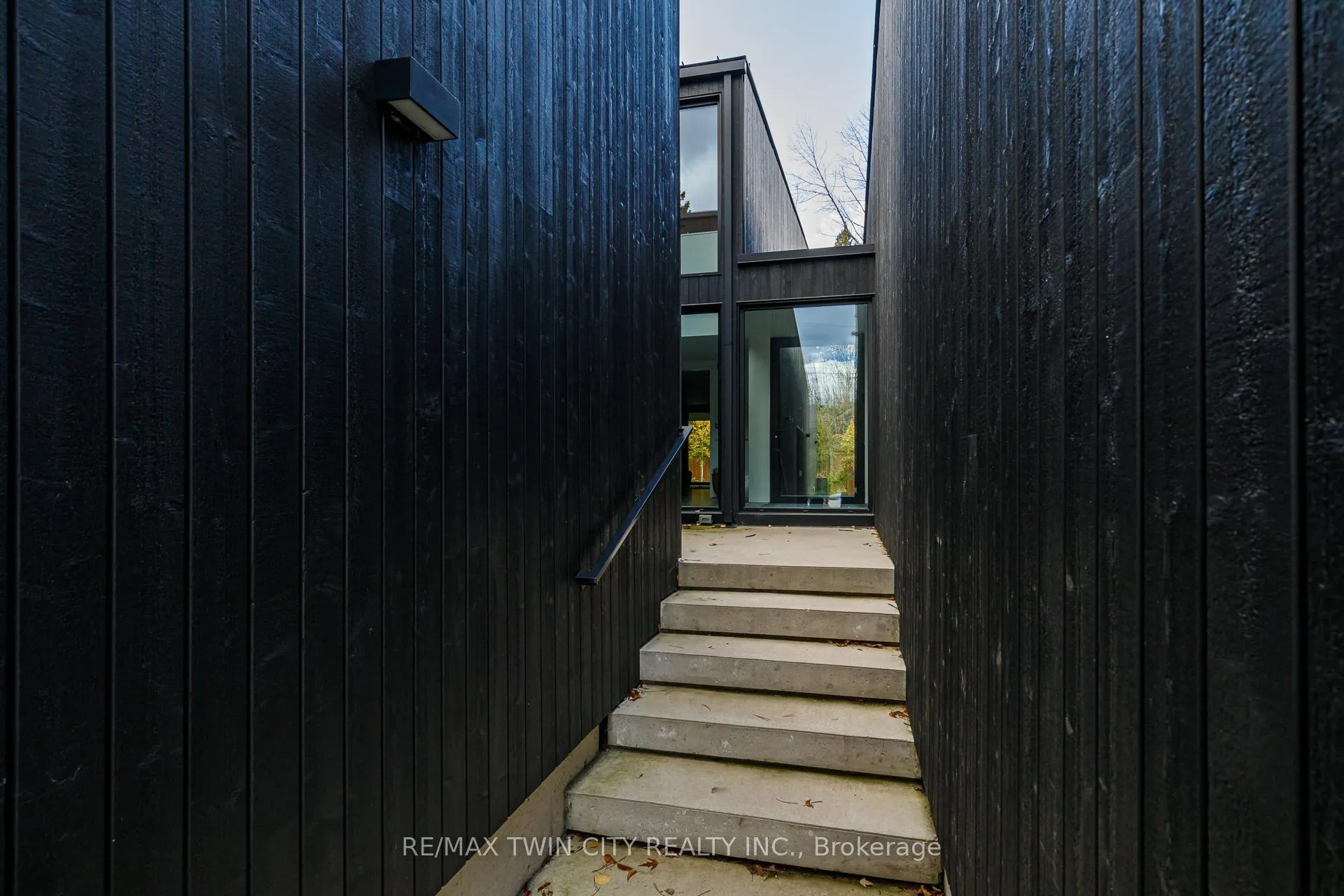 Photo 36 of 112 Martin Grove, Blue Mountains — HOMEH