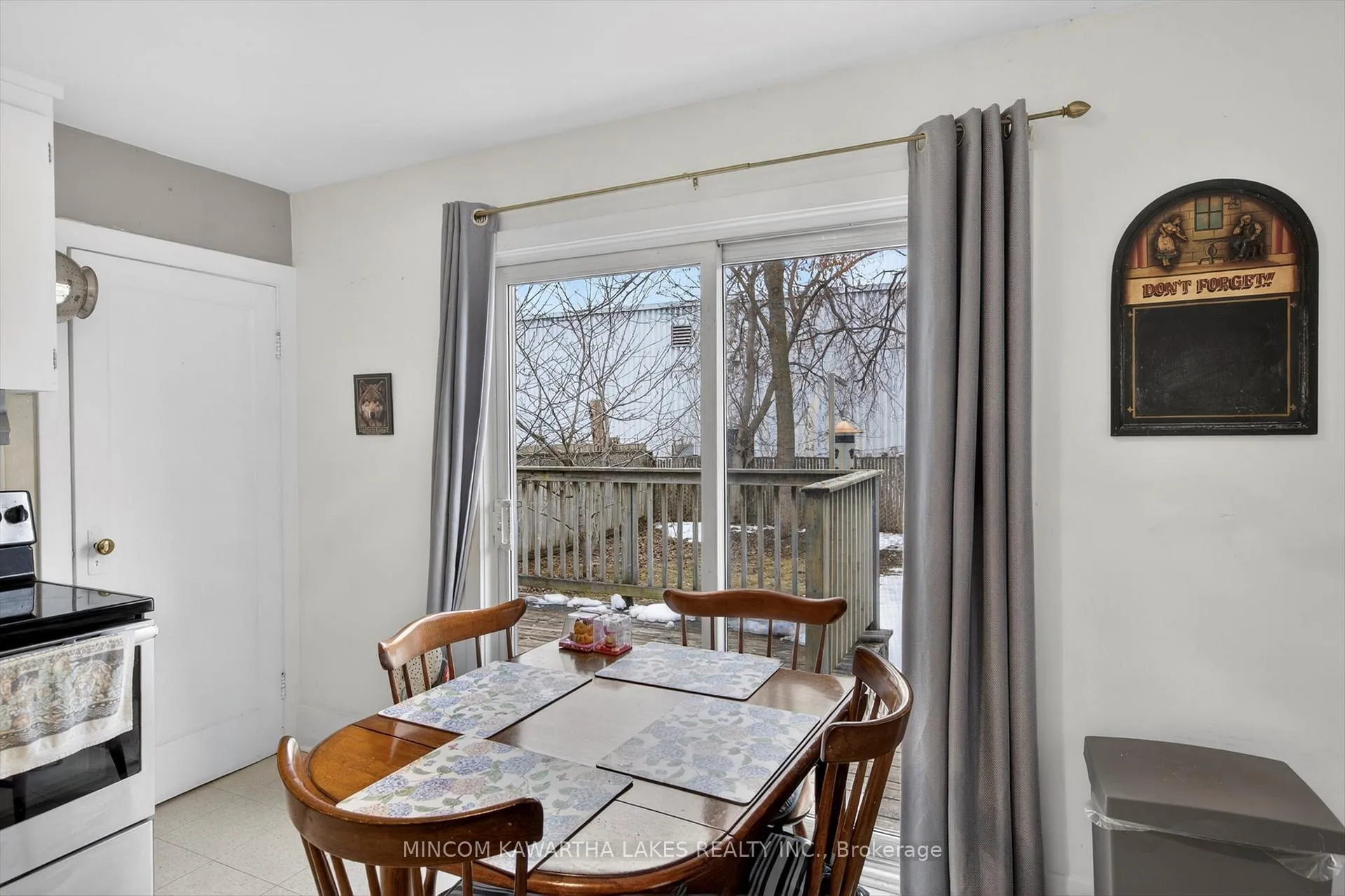 Photo 12 of 469 Edison Avenue, Peterborough, Otonabee Ward 1 — HOMEH