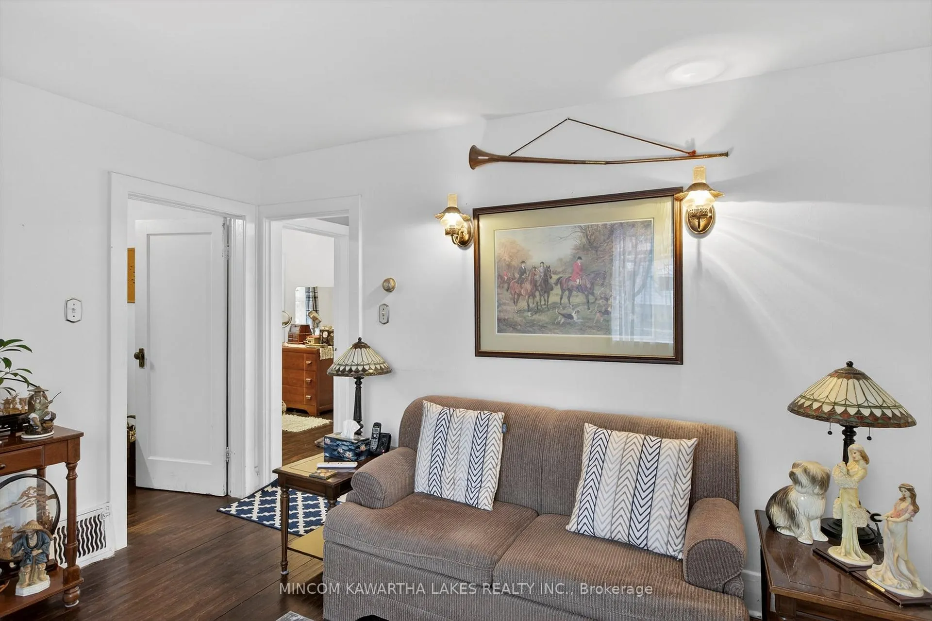 Photo 16 of 469 Edison Avenue, Peterborough, Otonabee Ward 1 — HOMEH