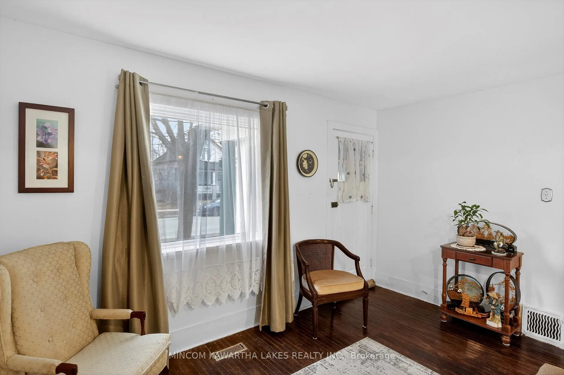 Photo 17 of 469 Edison Avenue, Peterborough, Otonabee Ward 1 — HOMEH