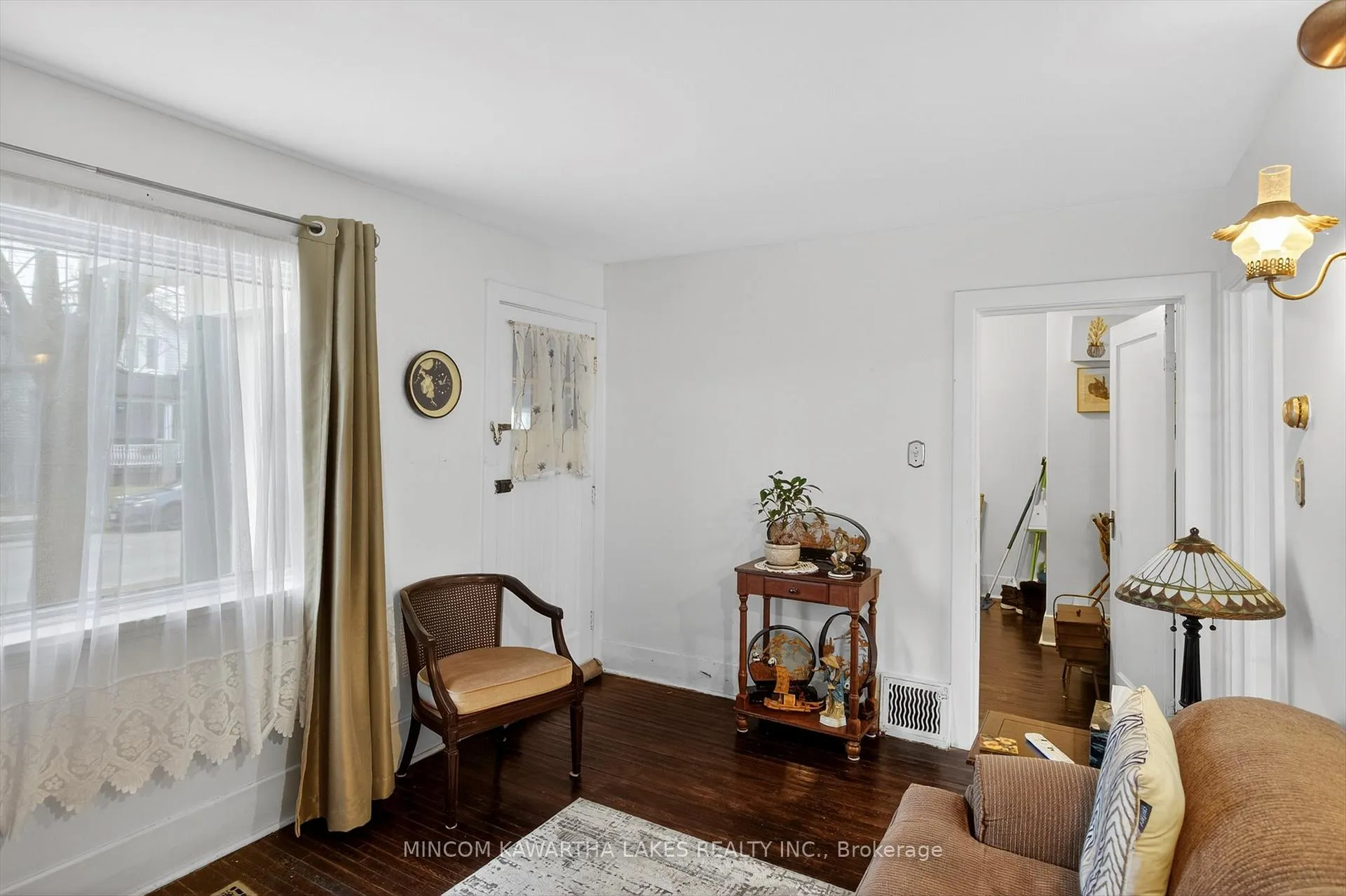 Photo 18 of 469 Edison Avenue, Peterborough, Otonabee Ward 1 — HOMEH