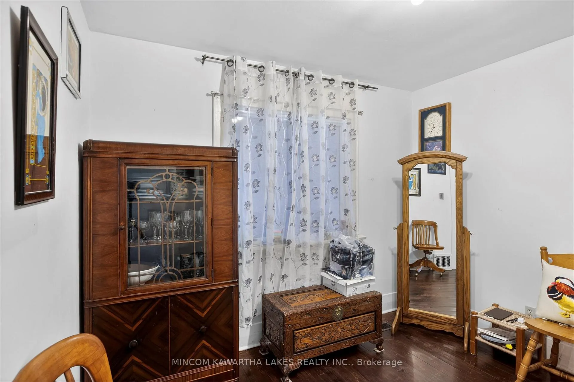 Photo 22 of 469 Edison Avenue, Peterborough, Otonabee Ward 1 — HOMEH