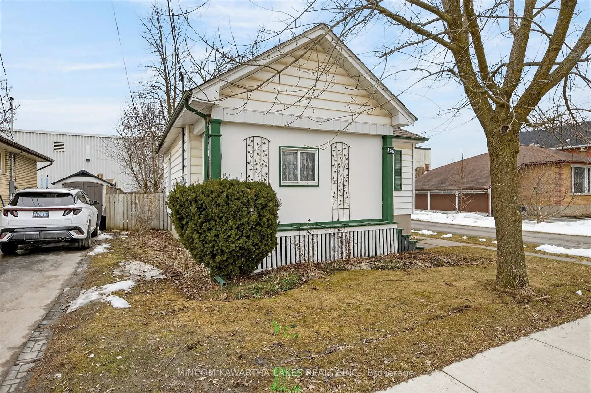 Photo 46 of 469 Edison Avenue, Peterborough, Otonabee Ward 1 — HOMEH