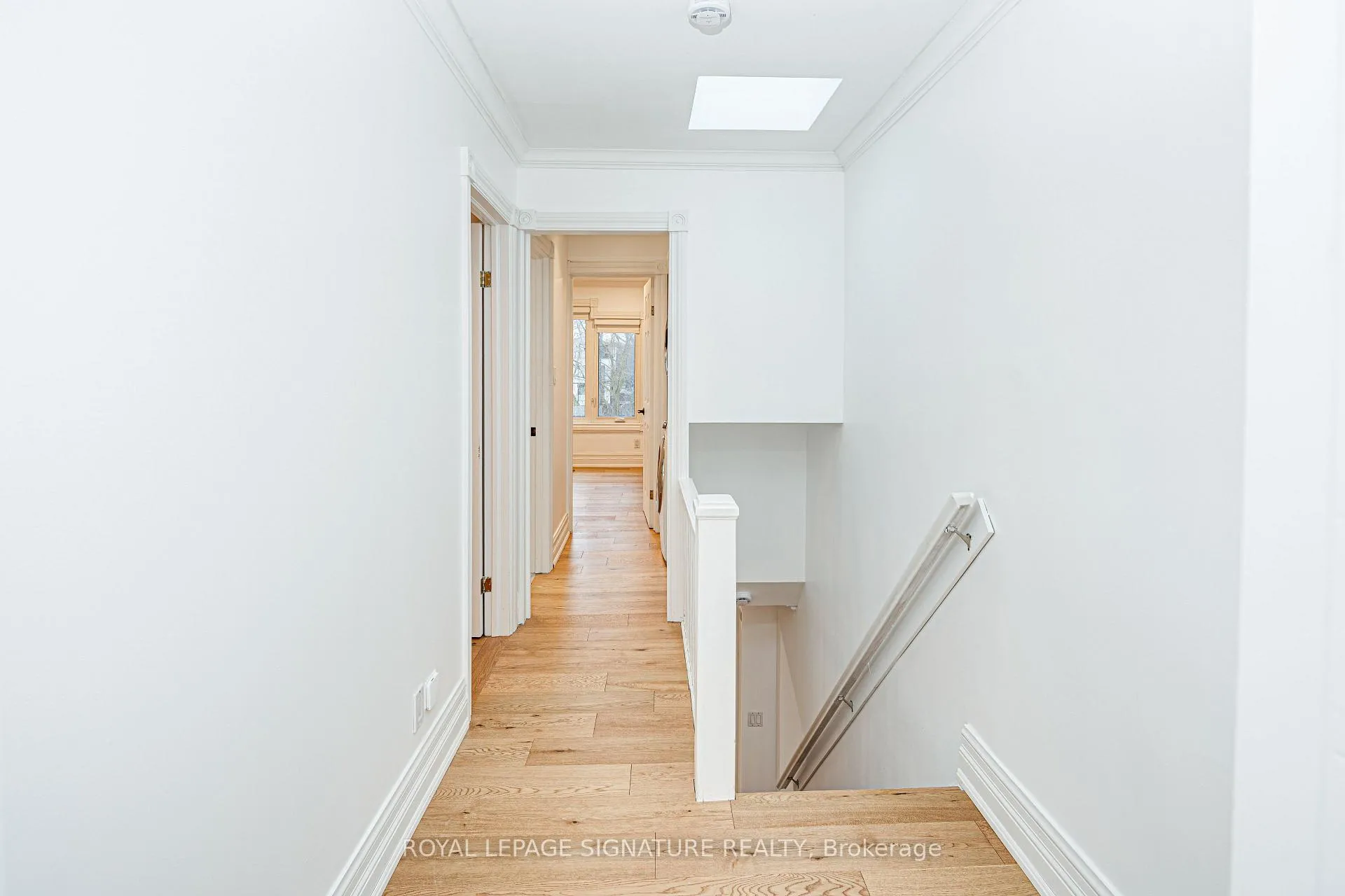 Photo 2 of 218 Lee Avenue, Toronto, The Beaches — HOMEH