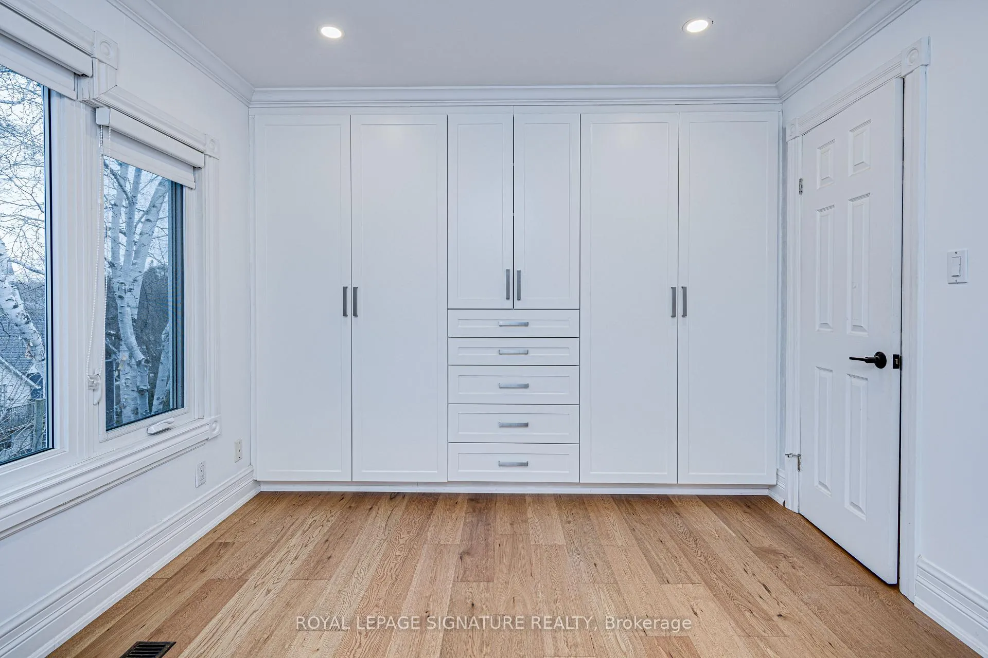 Photo 12 of 218 Lee Avenue, Toronto, The Beaches — HOMEH