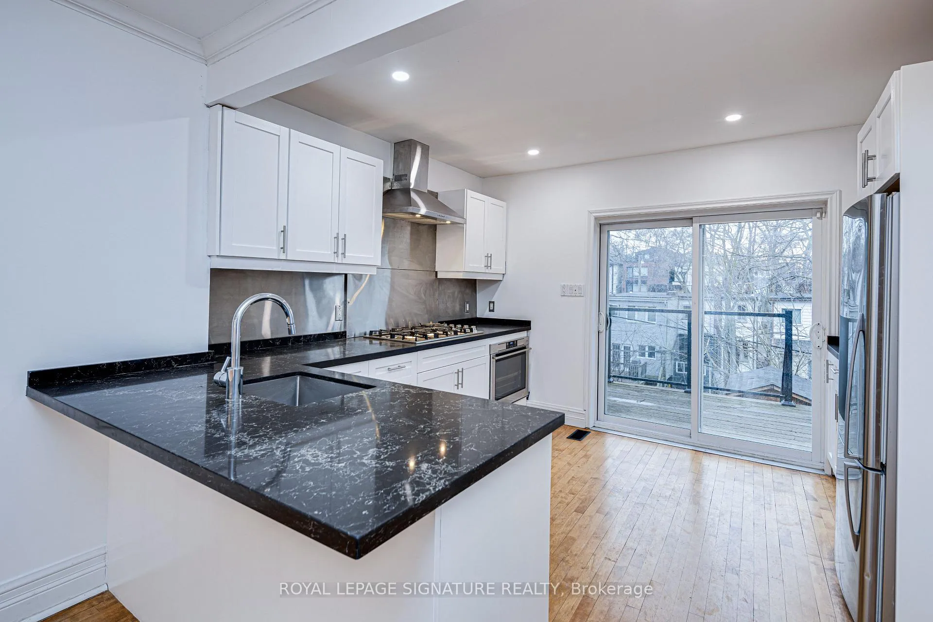 Photo 18 of 218 Lee Avenue, Toronto, The Beaches — HOMEH