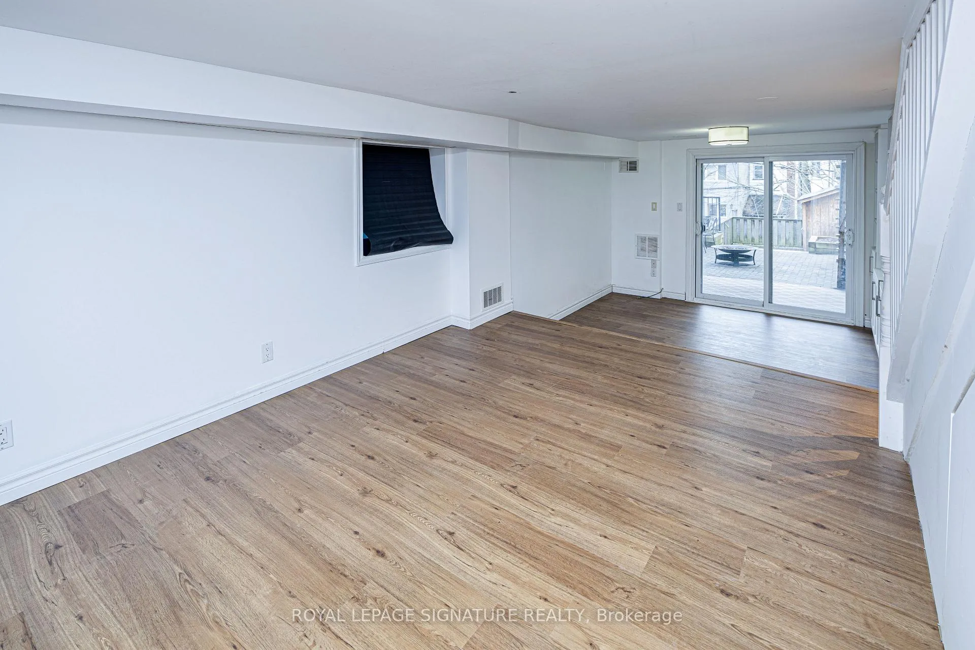 Photo 25 of 218 Lee Avenue, Toronto, The Beaches — HOMEH
