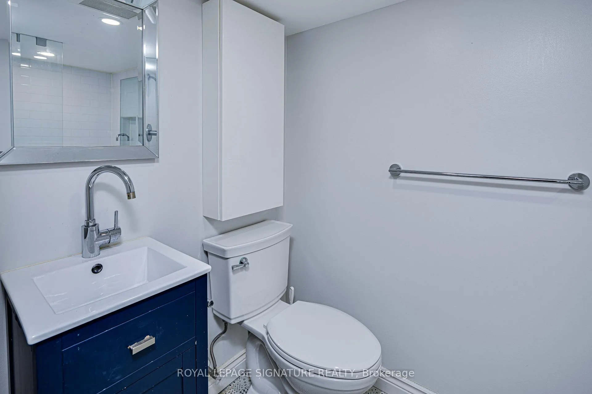 Photo 26 of 218 Lee Avenue, Toronto, The Beaches — HOMEH