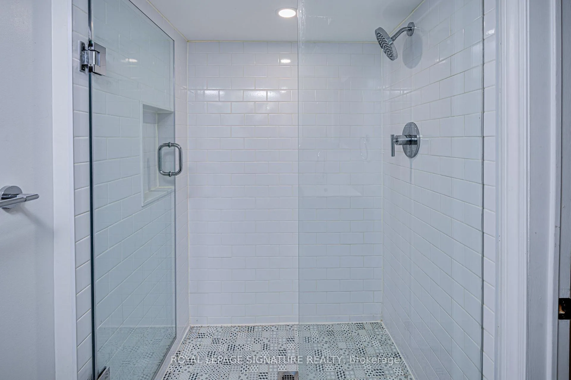 Photo 27 of 218 Lee Avenue, Toronto, The Beaches — HOMEH