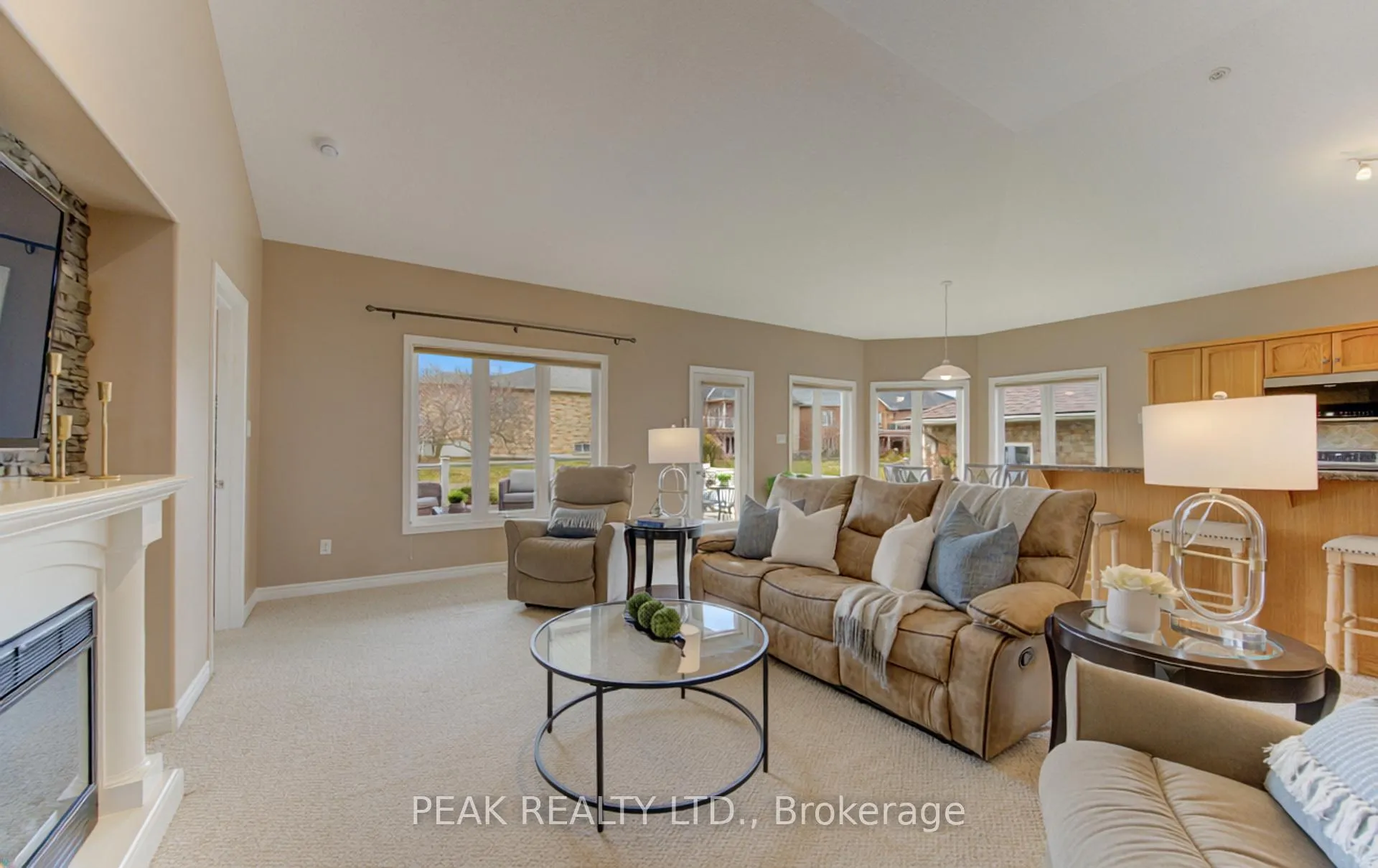 Photo 10 of 103 Devonshire Drive, Wilmot — HOMEH