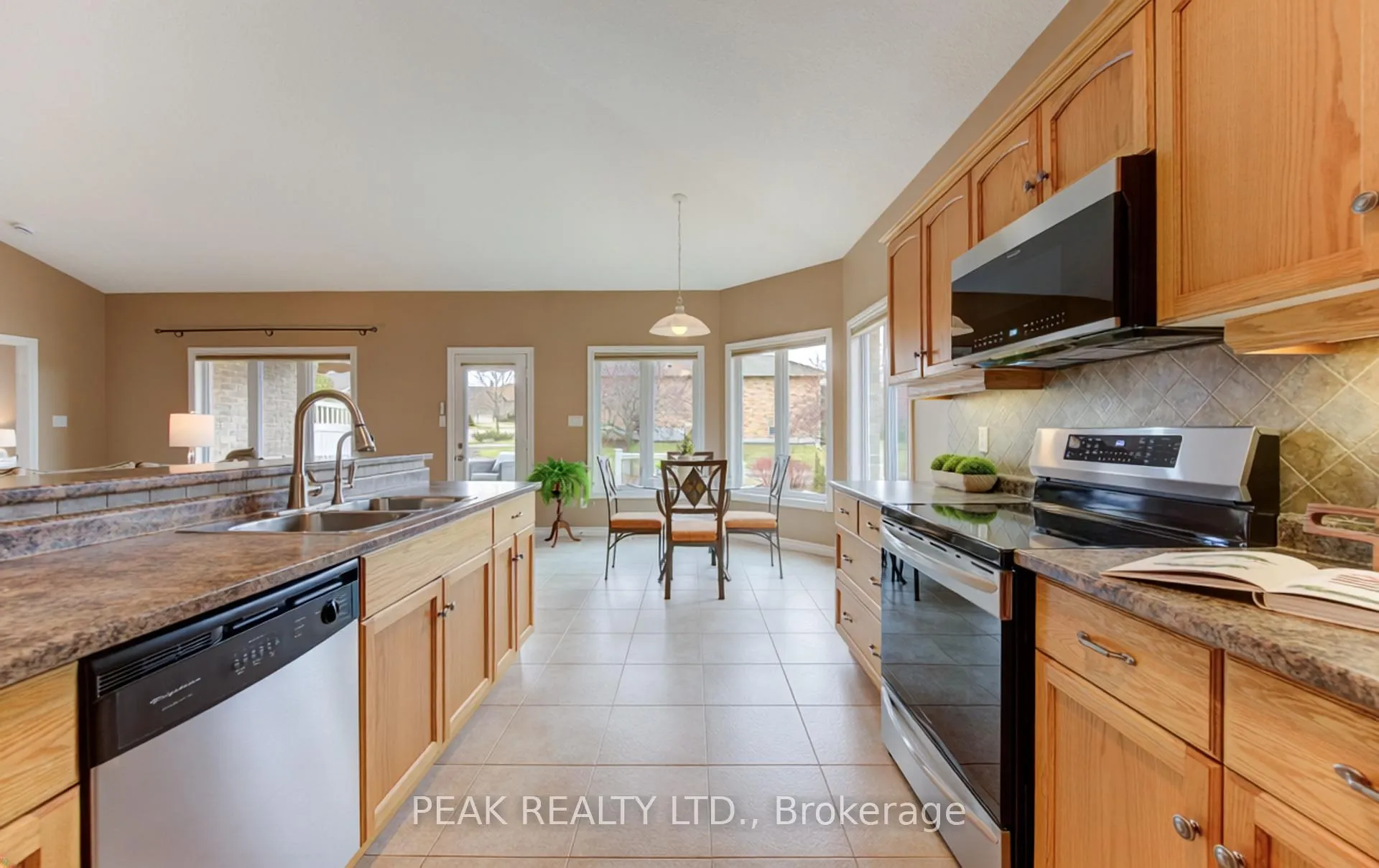 Photo 17 of 103 Devonshire Drive, Wilmot — HOMEH