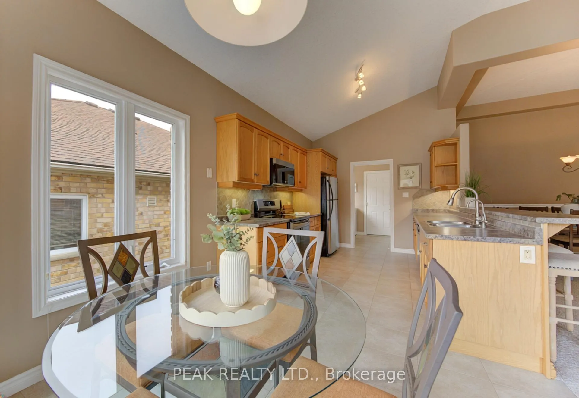 Photo 20 of 103 Devonshire Drive, Wilmot — HOMEH