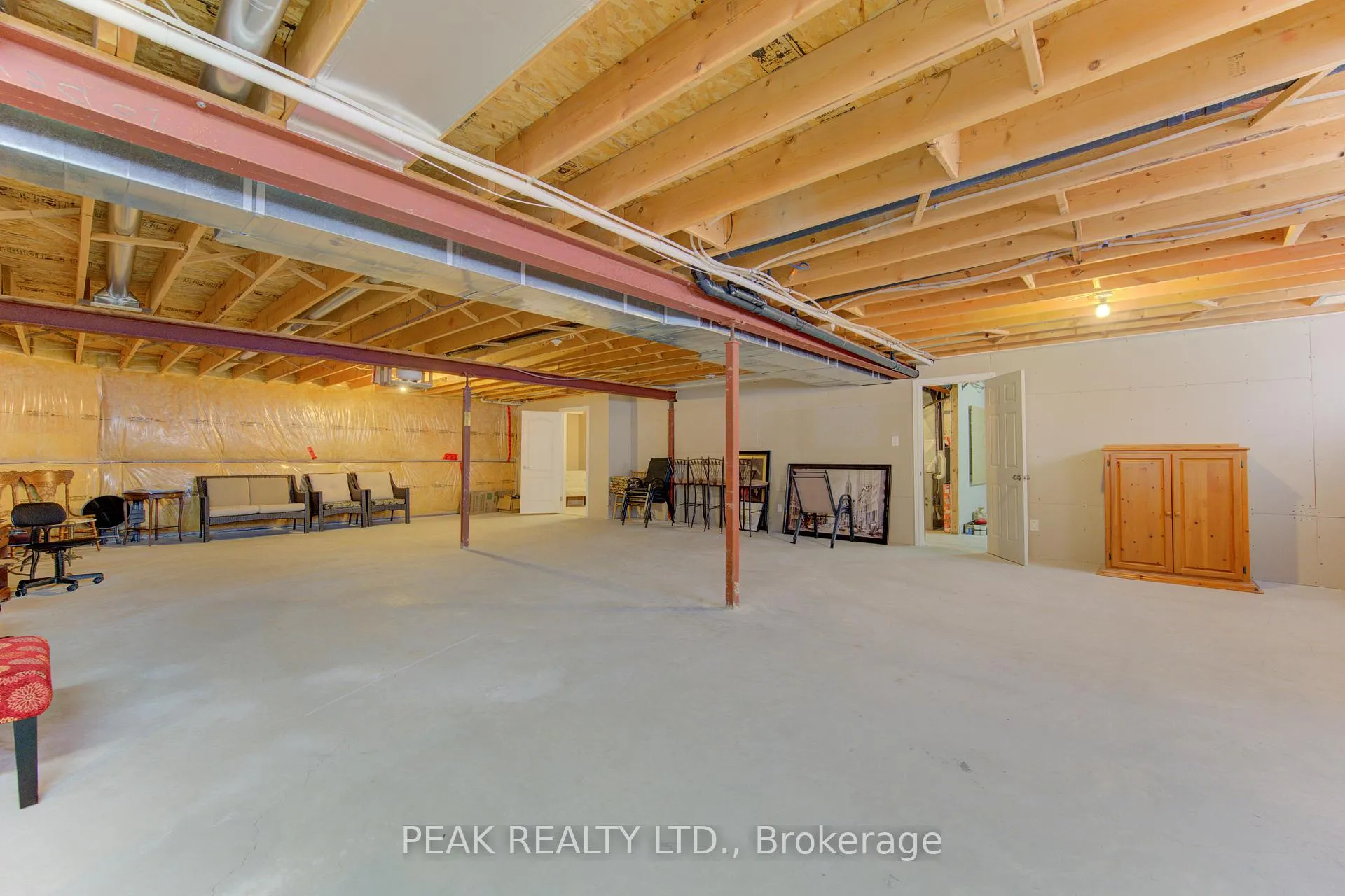 Photo 33 of 103 Devonshire Drive, Wilmot — HOMEH