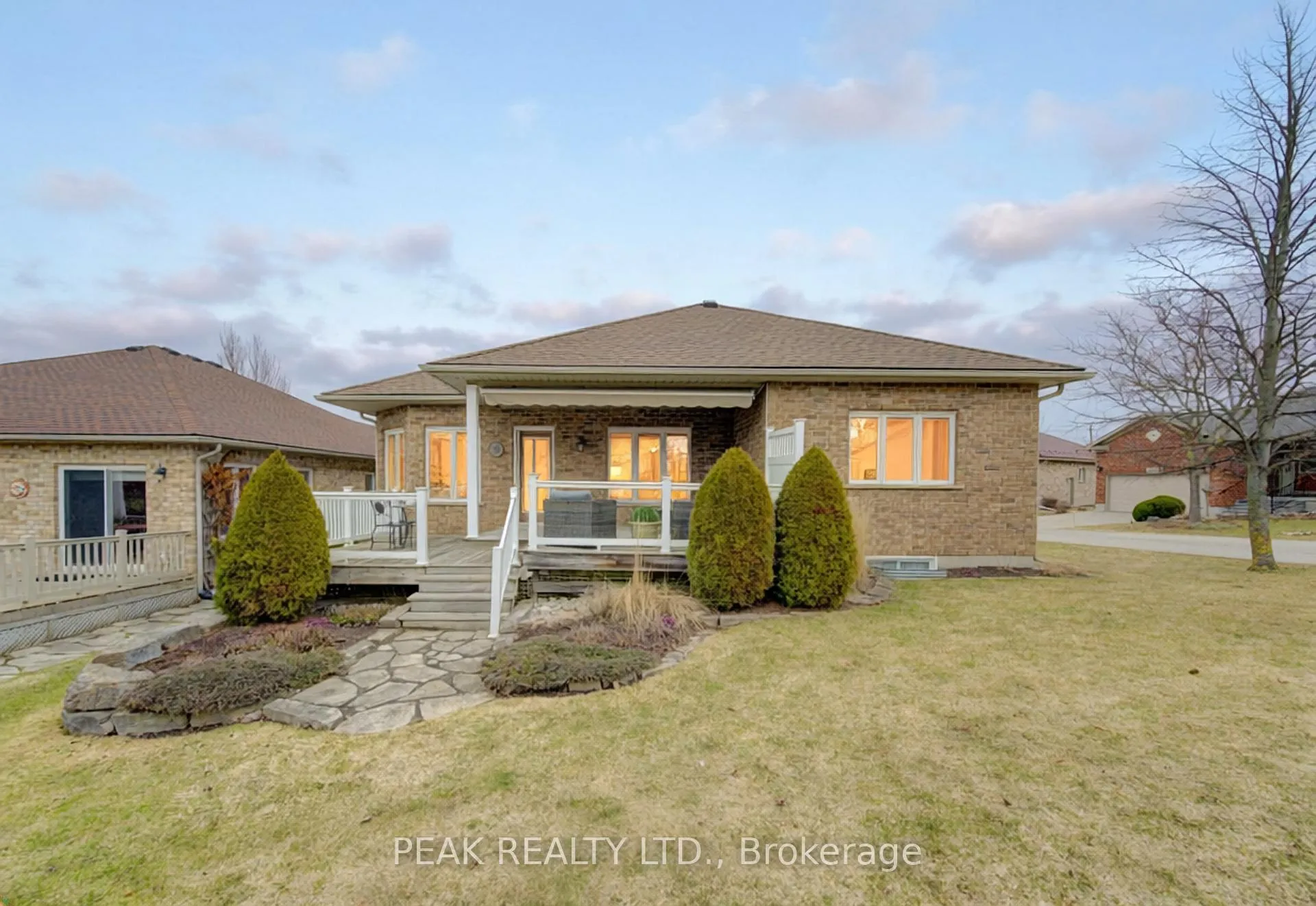 Photo 39 of 103 Devonshire Drive, Wilmot — HOMEH
