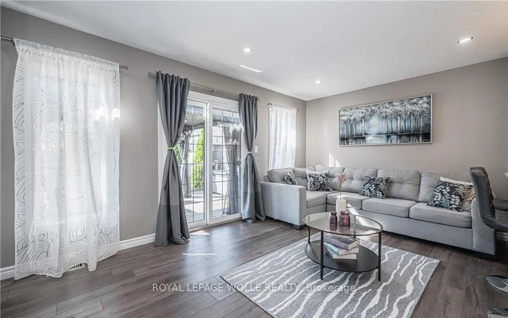 Photo 7 of 25 Machado Street, Kitchener, Huron Park — HOMEH