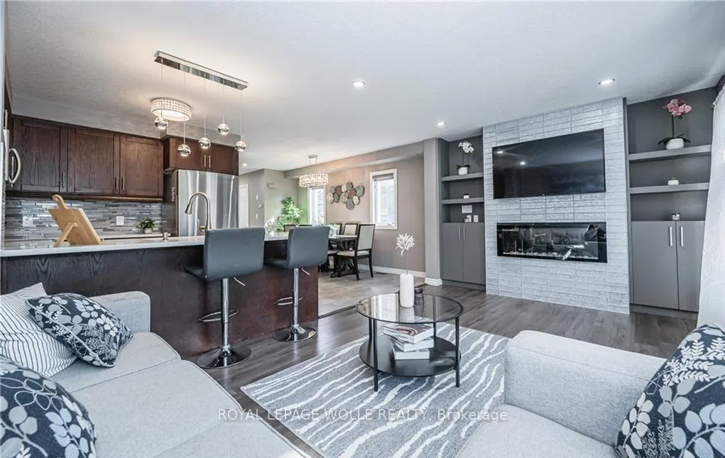 Photo 9 of 25 Machado Street, Kitchener, Huron Park — HOMEH