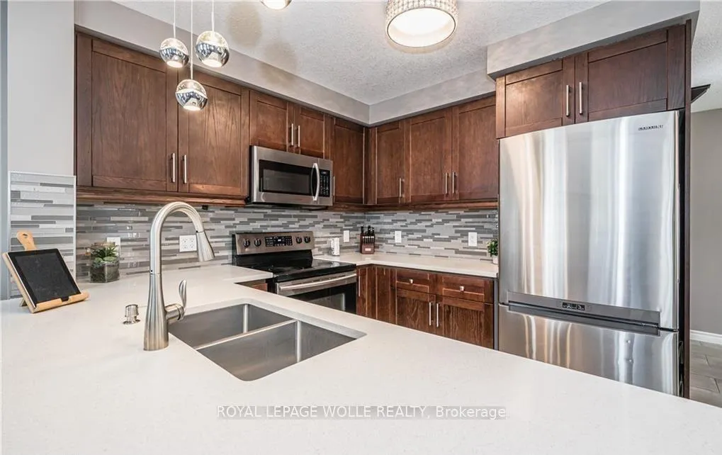 Photo 12 of 25 Machado Street, Kitchener, Huron Park — HOMEH