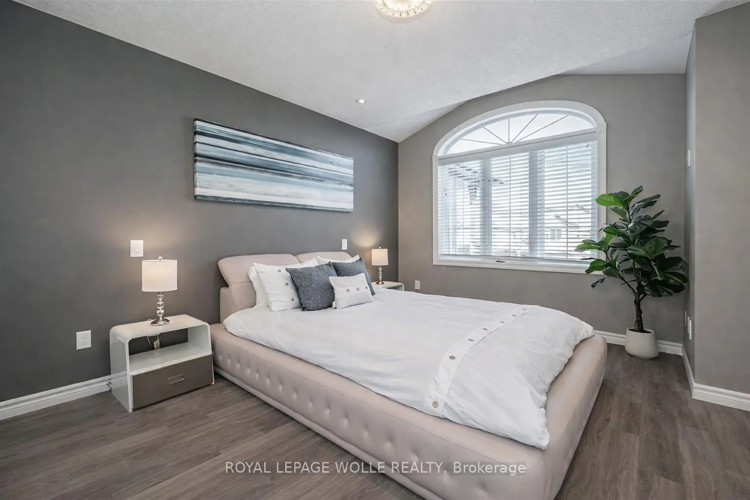 Photo 24 of 25 Machado Street, Kitchener, Huron Park — HOMEH