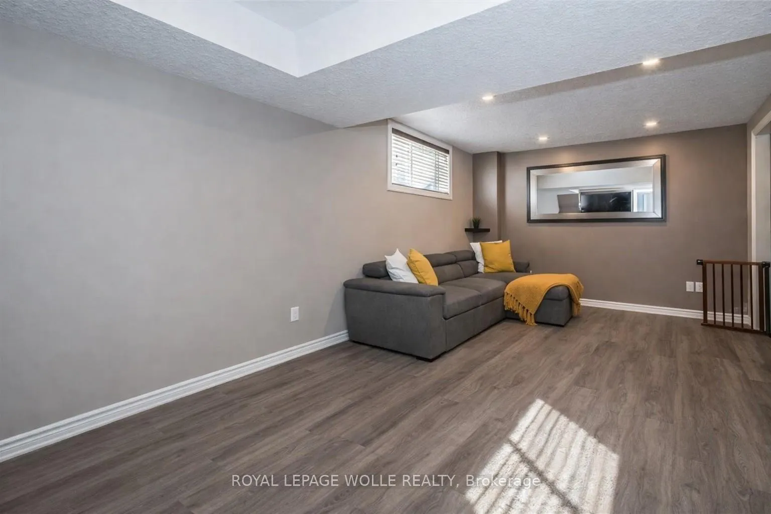 Photo 28 of 25 Machado Street, Kitchener, Huron Park — HOMEH