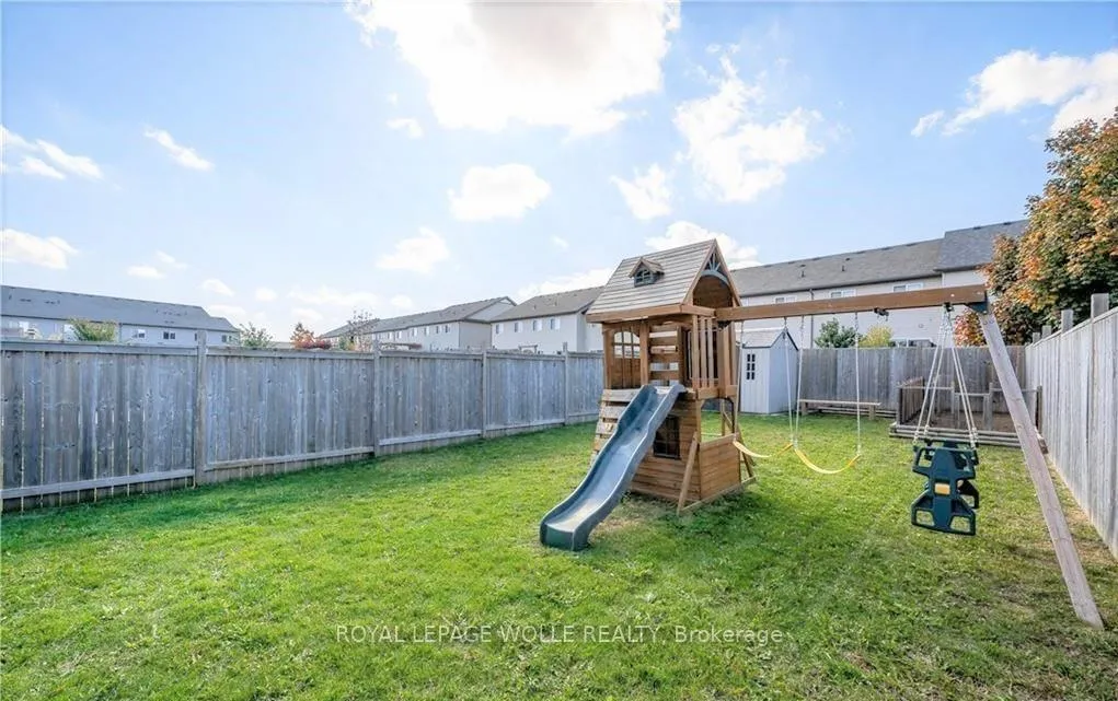 Photo 34 of 25 Machado Street, Kitchener, Huron Park — HOMEH