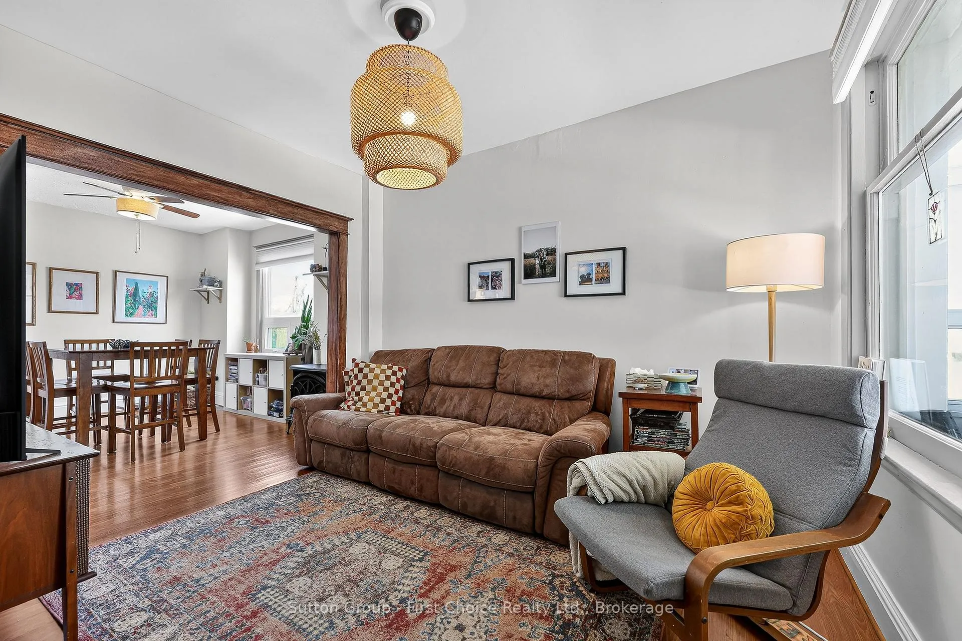 Photo 5 of 105 Barons Avenue N, Hamilton, Homeside — HOMEH
