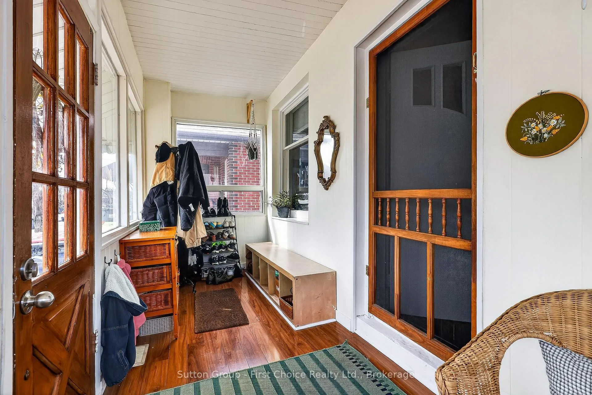 Photo 16 of 105 Barons Avenue N, Hamilton, Homeside — HOMEH