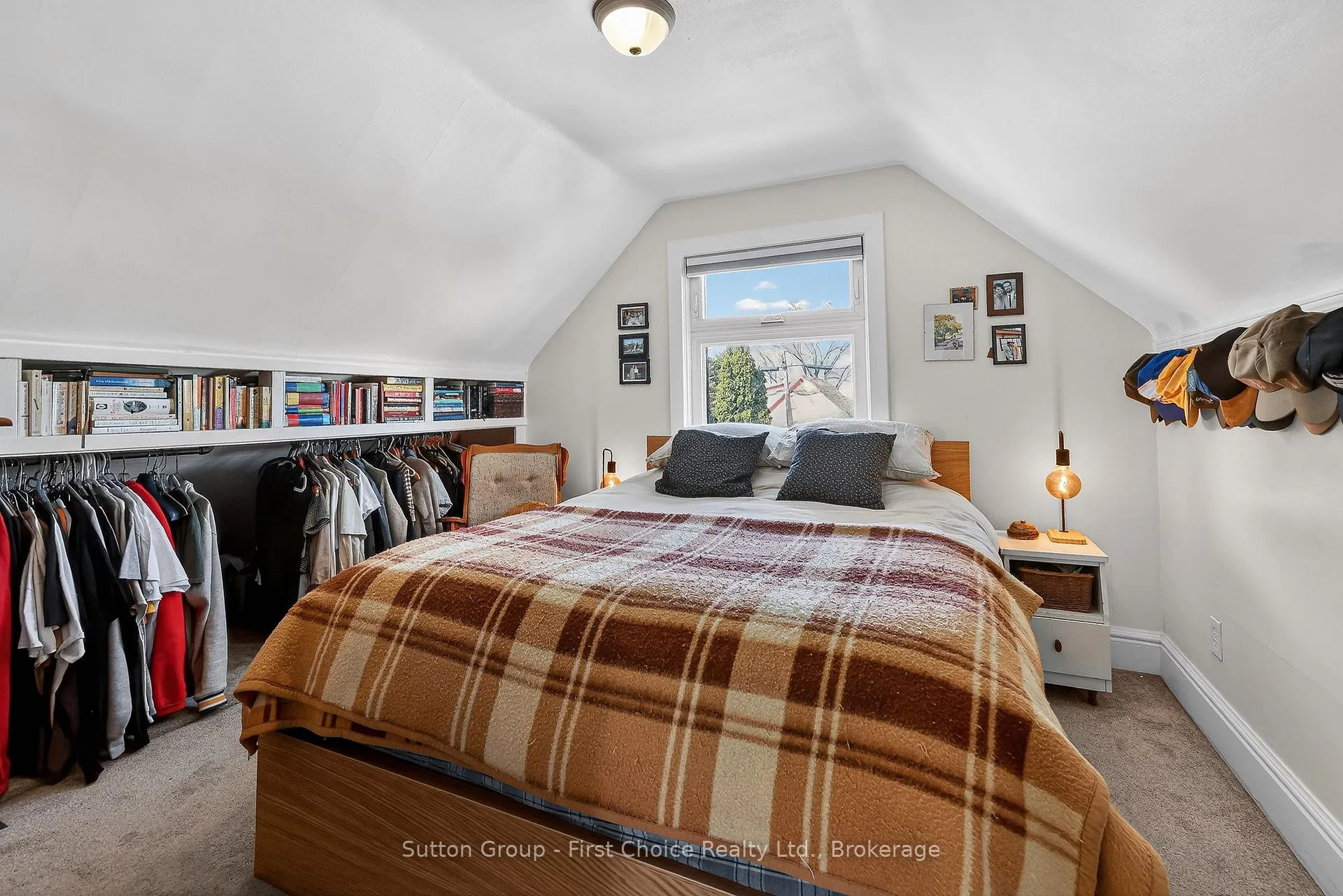 Photo 17 of 105 Barons Avenue N, Hamilton, Homeside — HOMEH