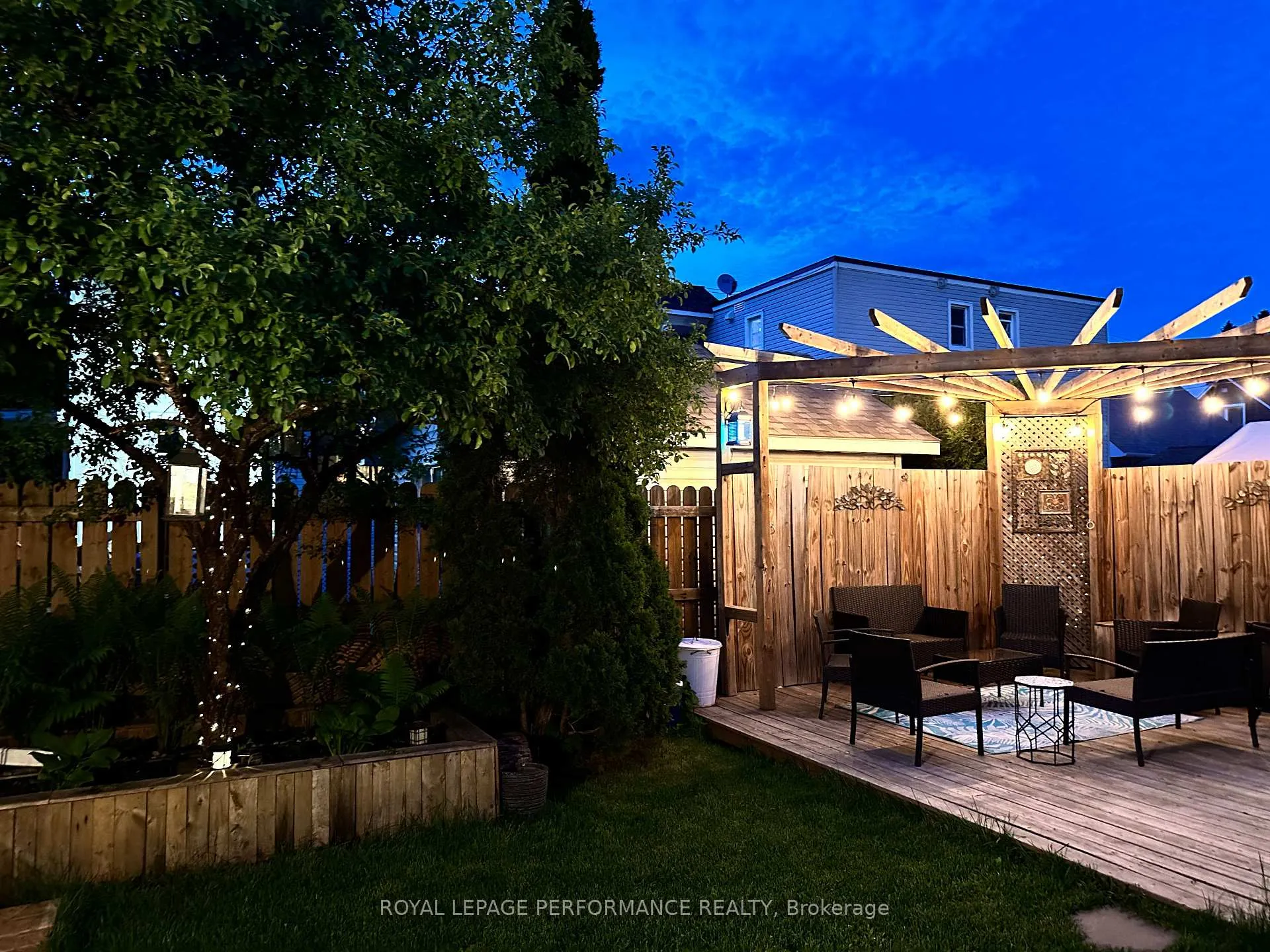 Photo 20 of 319 Frontenac Street, Ottawa, Vanier — HOMEH