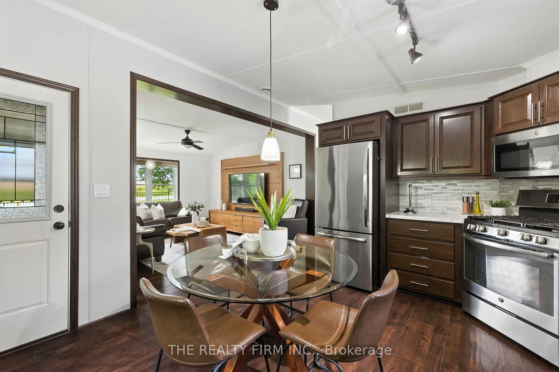 Photo 8 of Unit 1, 22790 Amiens Road, Middlesex Centre, Komoka — HOMEH
