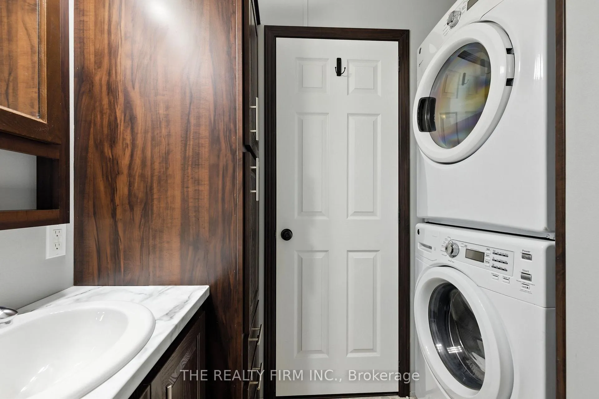 Photo 22 of Unit 1, 22790 Amiens Road, Middlesex Centre, Komoka — HOMEH