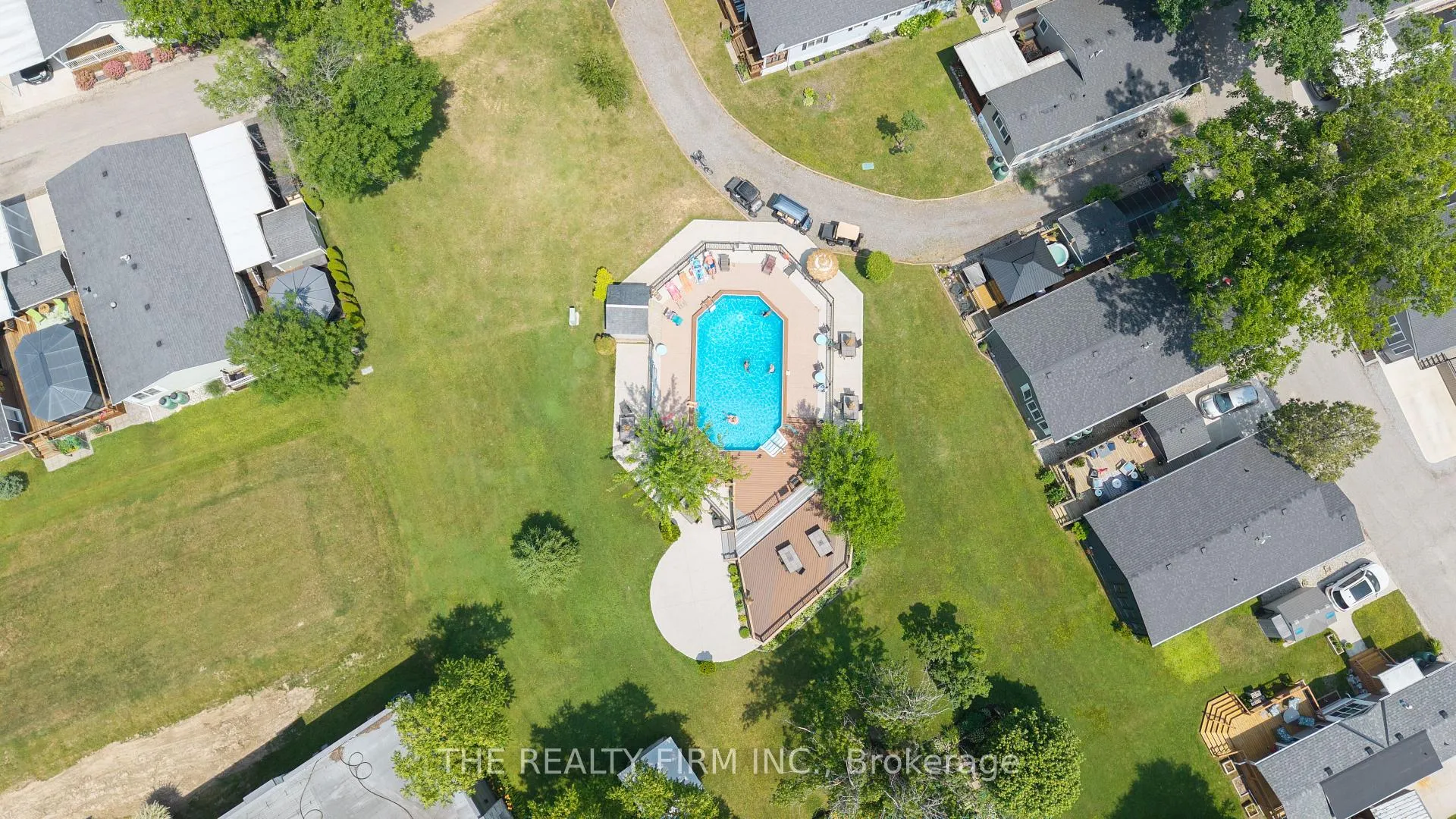 Photo 38 of Unit 1, 22790 Amiens Road, Middlesex Centre, Komoka — HOMEH