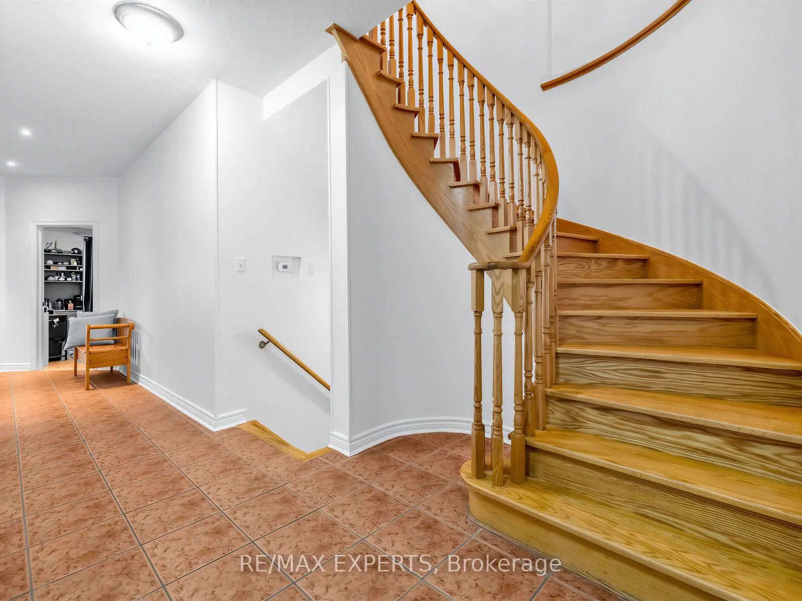 Photo 3 of 67 Tremblay Avenue, Vaughan, Vellore Village — HOMEH