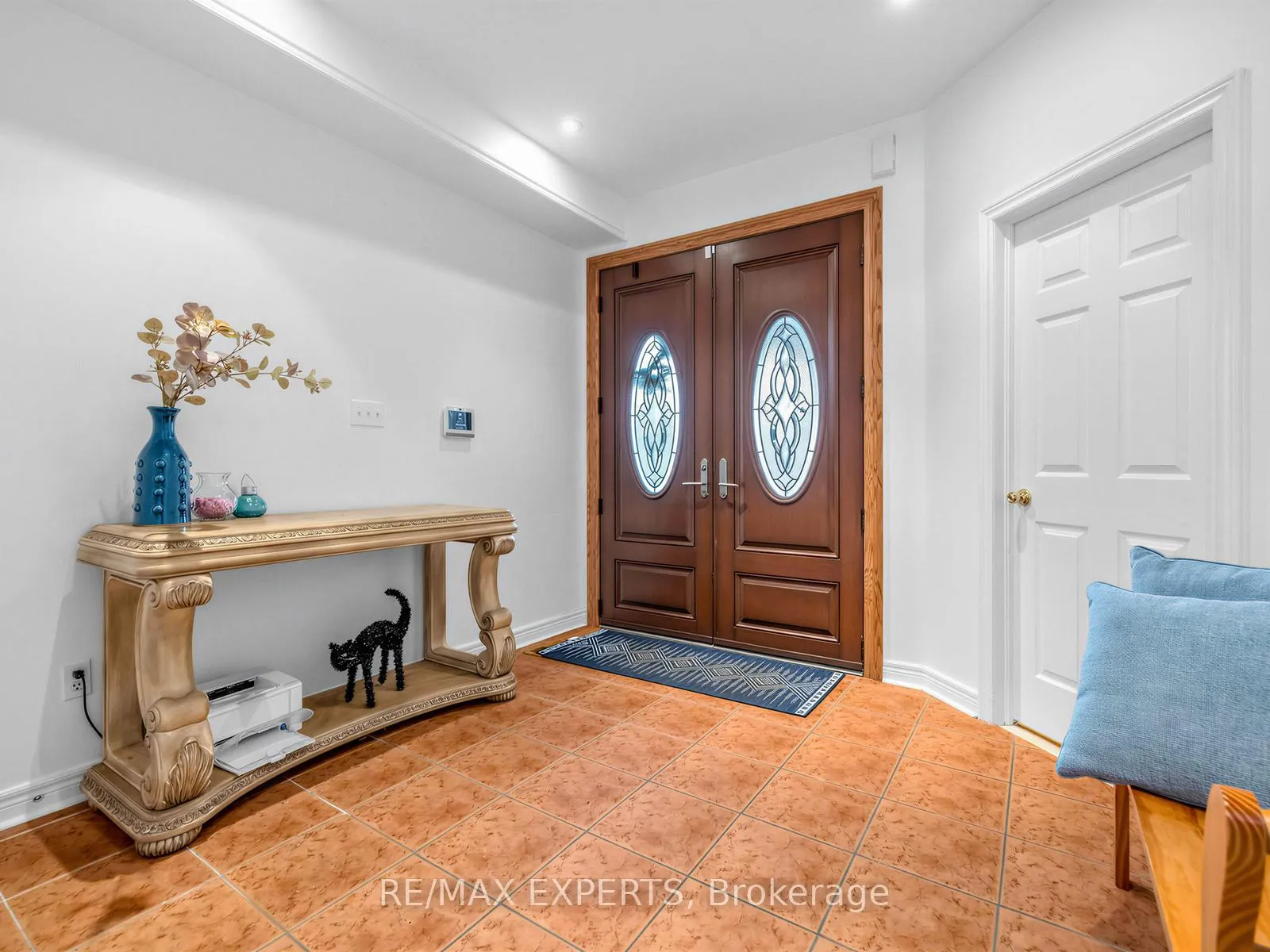 Photo 4 of 67 Tremblay Avenue, Vaughan, Vellore Village — HOMEH