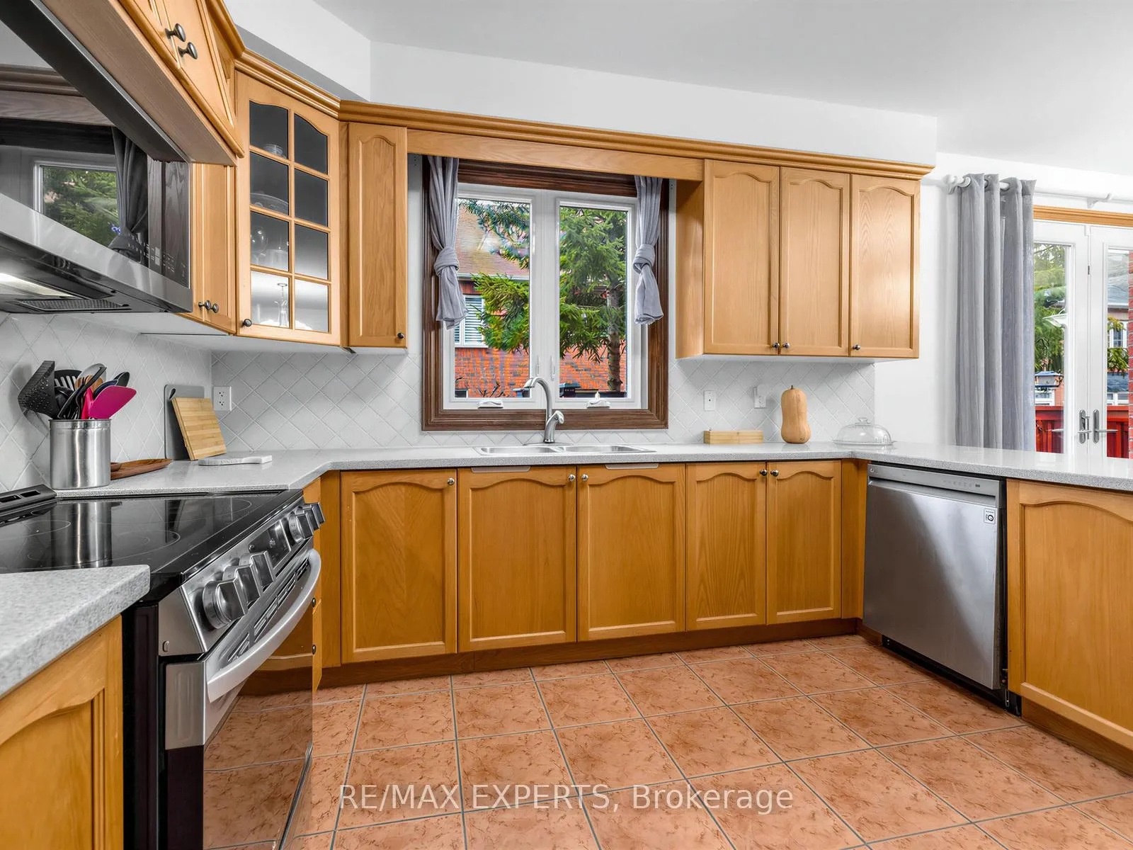 Photo 17 of 67 Tremblay Avenue, Vaughan, Vellore Village — HOMEH