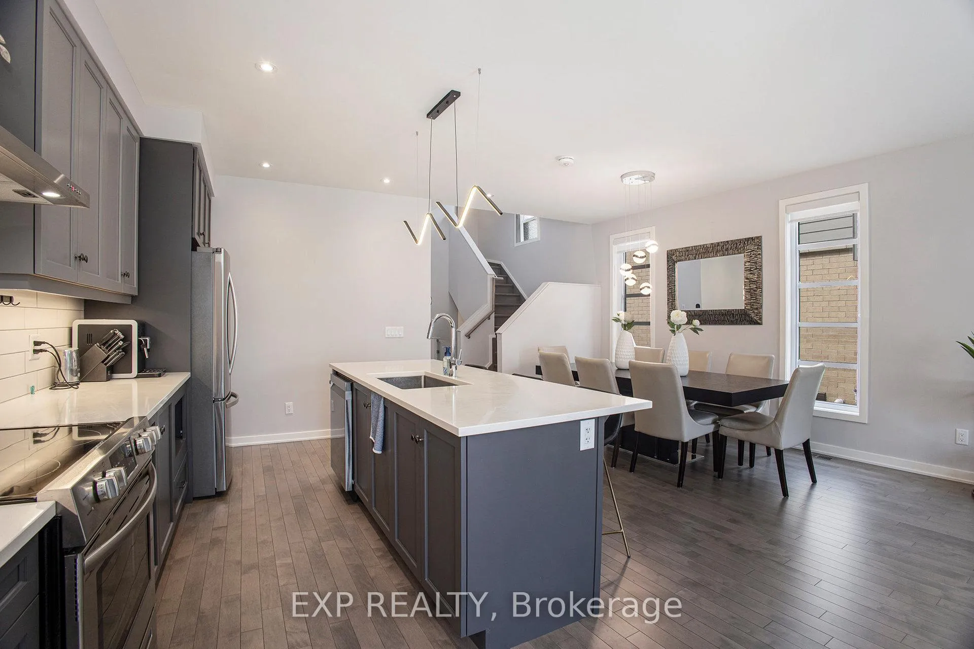 Photo 9 of 1022 Lunar Glow Crescent, Ottawa, Riverside South/Gloucester Glen — HOMEH
