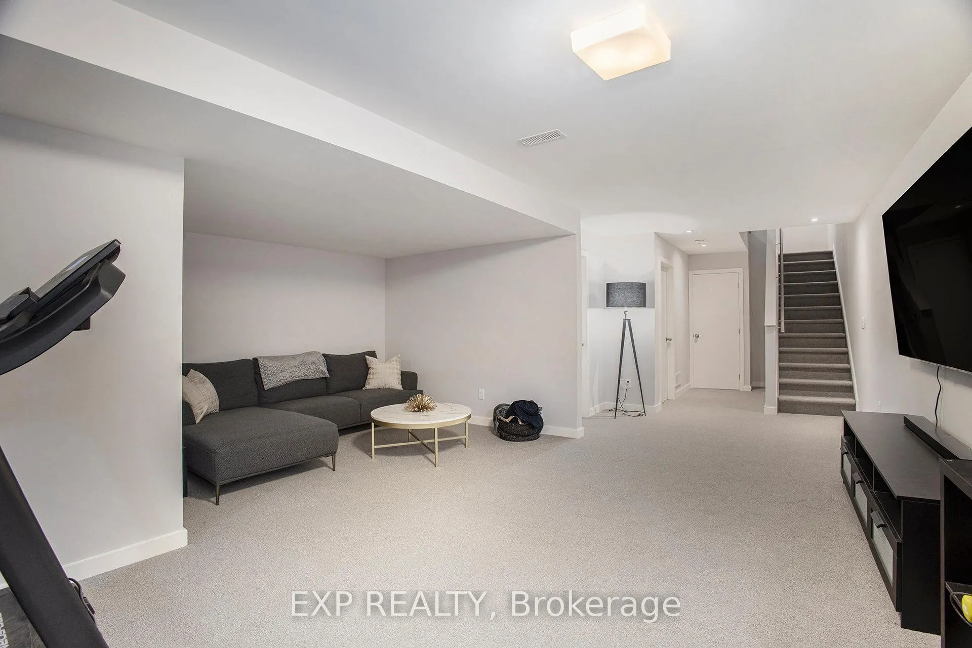 Photo 22 of 1022 Lunar Glow Crescent, Ottawa, Riverside South/Gloucester Glen — HOMEH