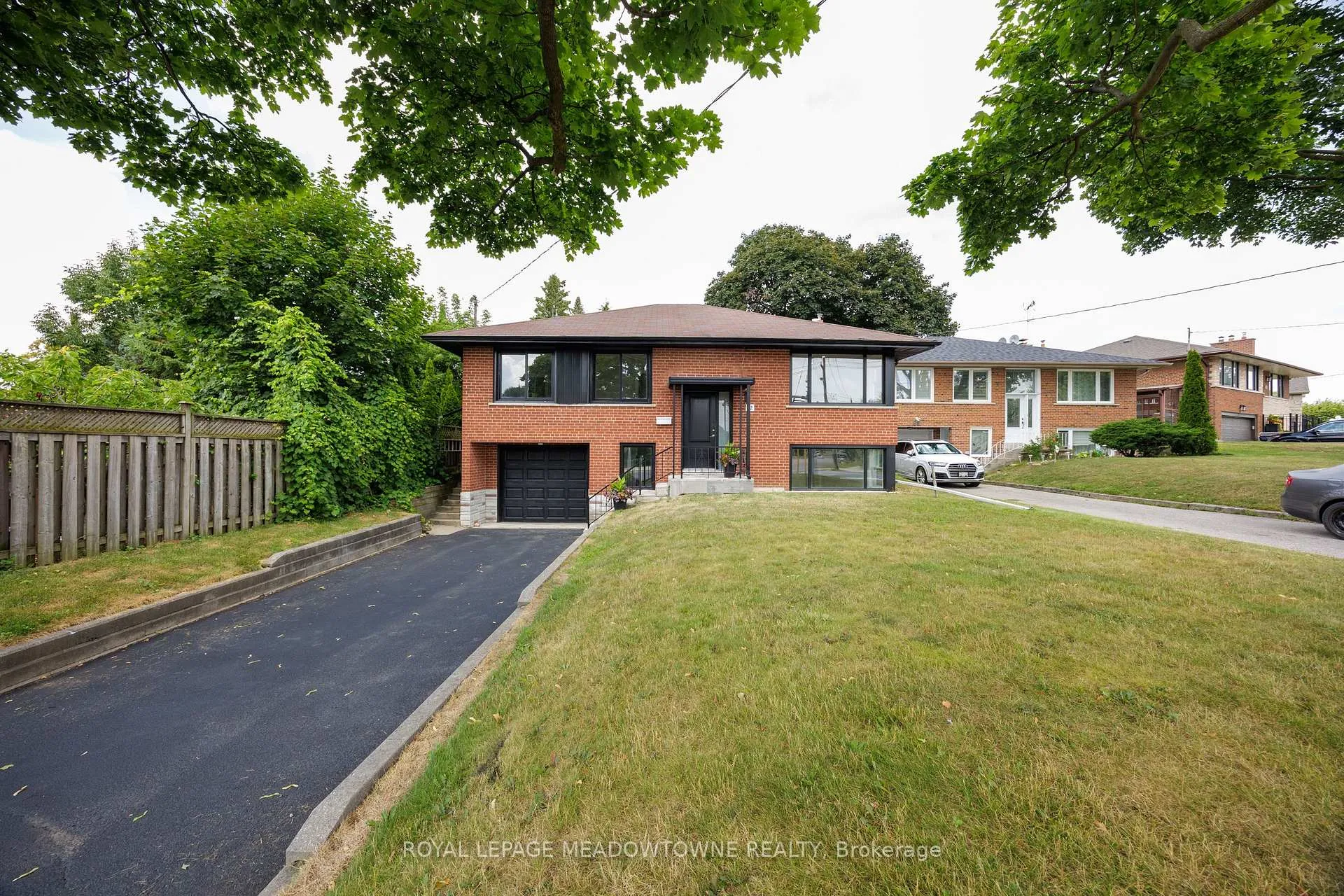Photo 1 of 92 The Westway, Etobicoke, Kingsview Village-The Westway — HOMEH