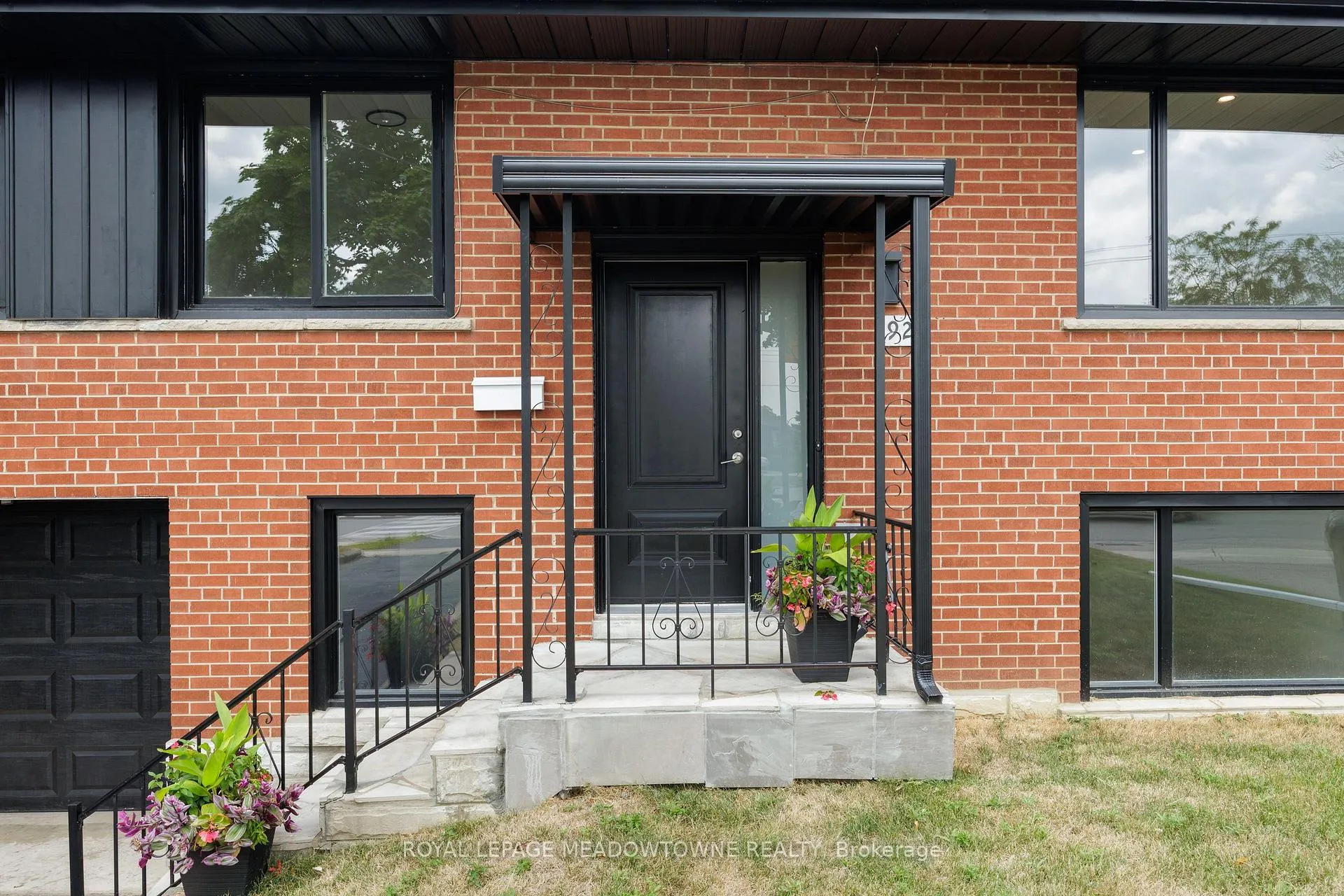 Photo 3 of 92 The Westway, Etobicoke, Kingsview Village-The Westway — HOMEH