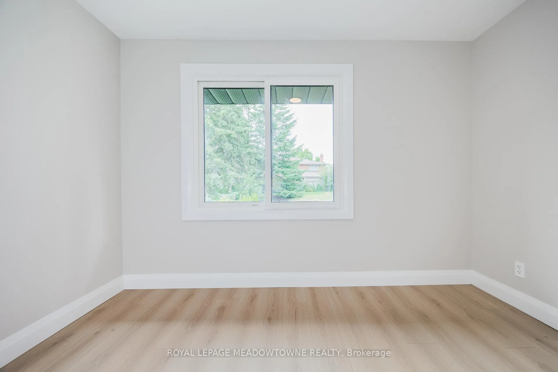 Photo 32 of 92 The Westway, Etobicoke, Kingsview Village-The Westway — HOMEH